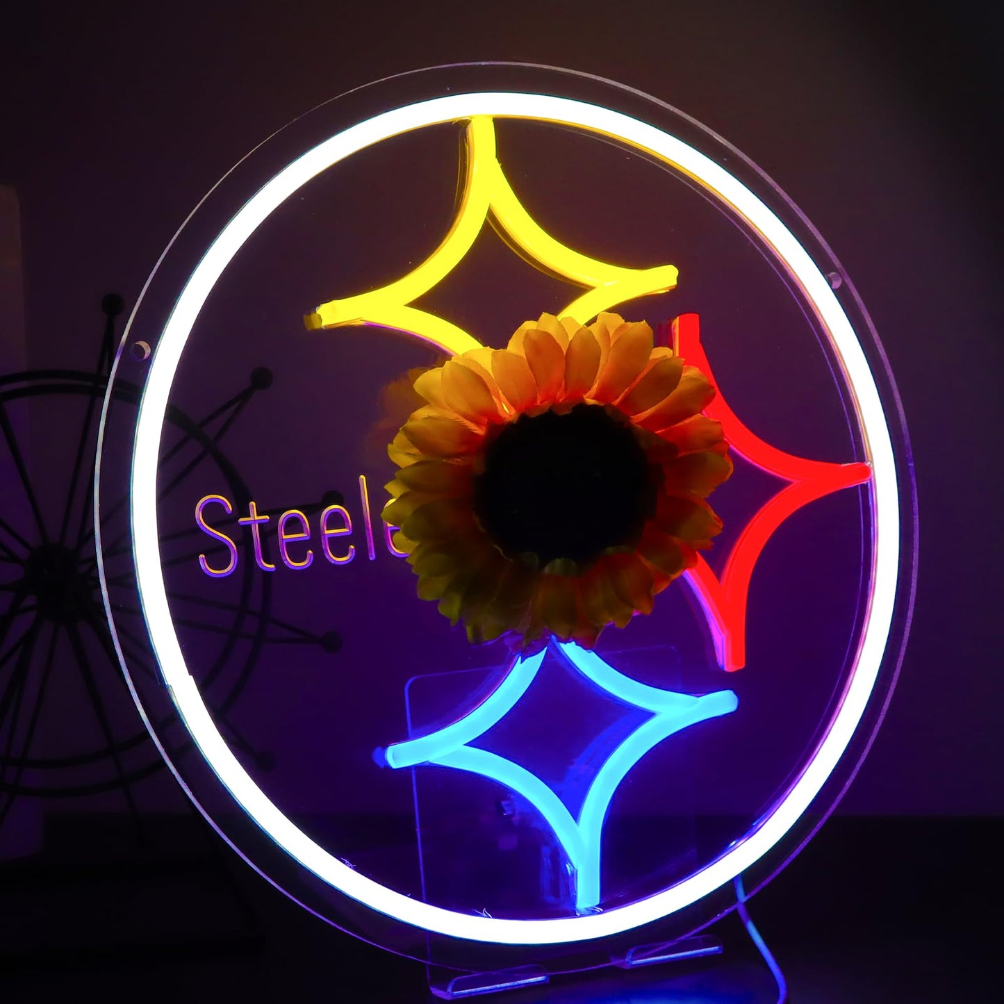 Football Neon Sign for Bedroom Man Cave Party Bar Background Decoration,LED Neon for Parties, Bars, Dorms, Game Room Decor ，Christmas Birthday Gift12.2 * 12.2inch