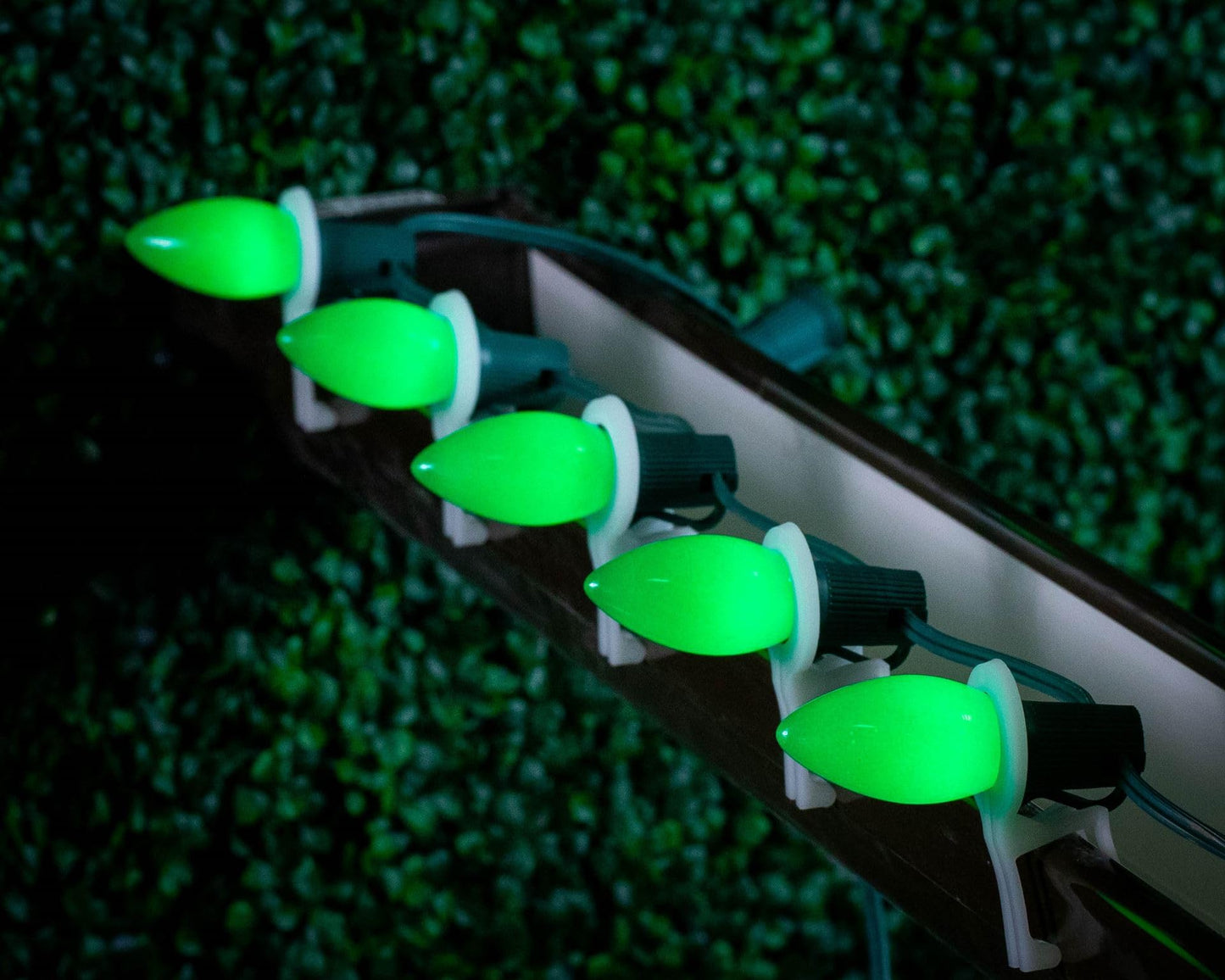 Novelty Lights Ceramic Christmas Replacement Bulbs - Outdoor Individual Bulbs for Events, Holiday Parties, Patios, and More - C7/E12 Candelabra Base, 5 Watt Lights (Green, 25 Pack)