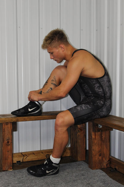 GO EARN IT Men's Black Flag Camo Singlet (Adult X-Small)