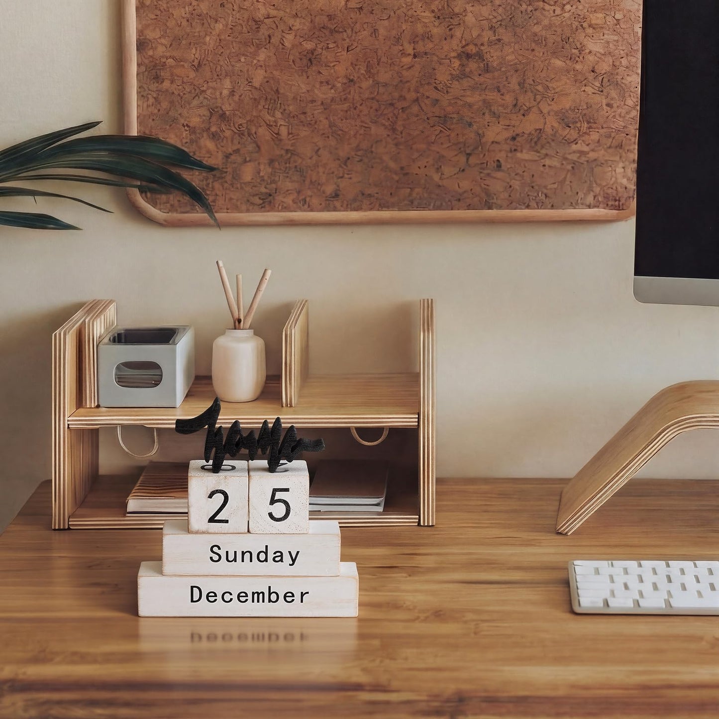 Novabright Retro Wooden Perpetual Block Calendar for Desk Rustic Wood Month Date Display Blocks Home Tiered Tray Decor for Home Farmhouse Office Daily Desktop Calendar Accessories