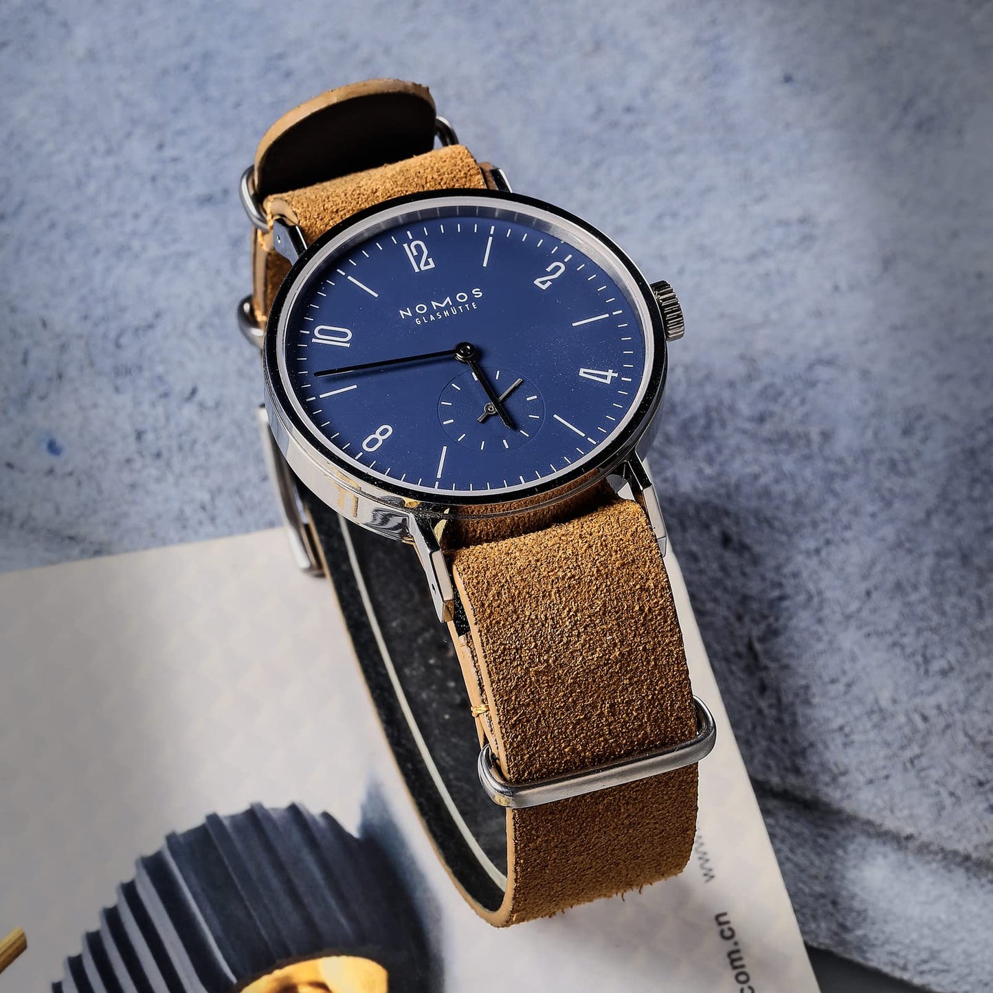 torbollo Suede Leather Watch Band, Style One-Piece Military Watch Strap Vintage Tone 18mm Replacement Wrap for Men Women Brown