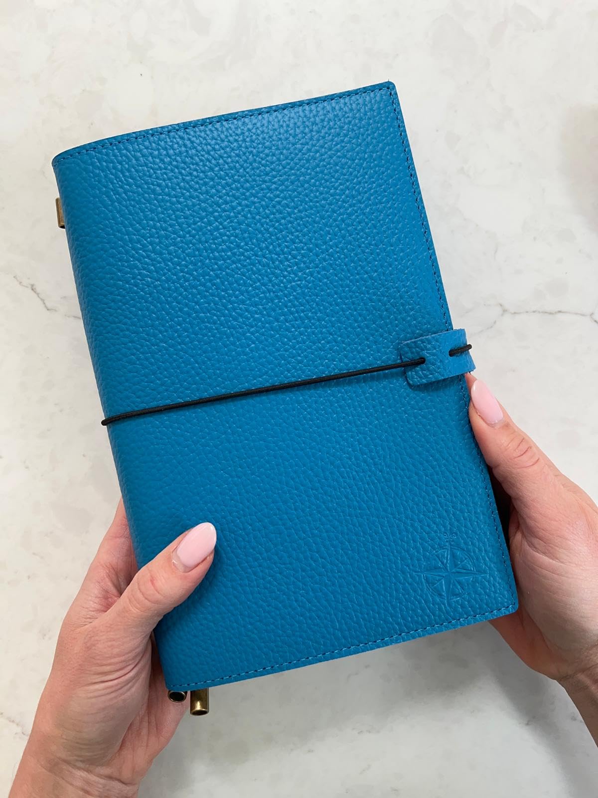 WANDERINGS A5 Travelers Notebook with Pockets – Blue Genuine Leather Journal – 6" x 8.5" (15 x 22cm) – Refillable Travel Journal – 120 GSM Blank Inserts