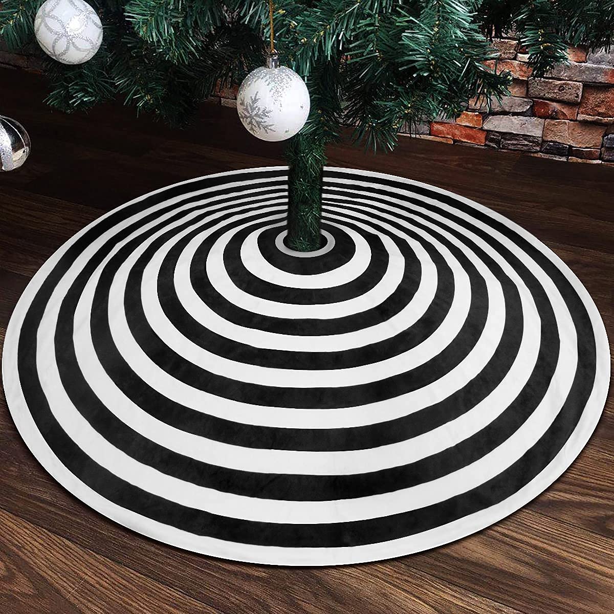yuboo Black and White Christmas Tree Skirt 48 Inches, Annual Ring Spiral Tree Skirt for Halloween Decorations Ornaments Christmas Tree Decor