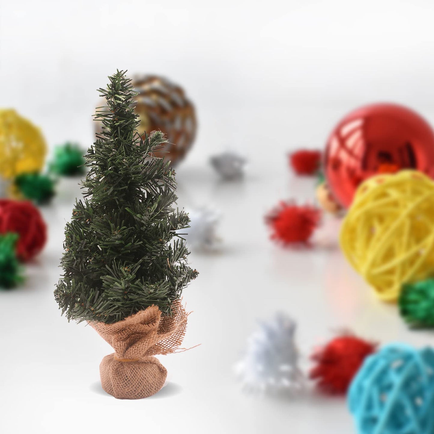 5pcs Mini Christmas Tree,Artificial Christmas Tree Tabletop Christmas Tree with Linen Base Perfect for Christmas Decorations, Home, Kitchen（3pcs 7.87" and 2pcs 11.81"）