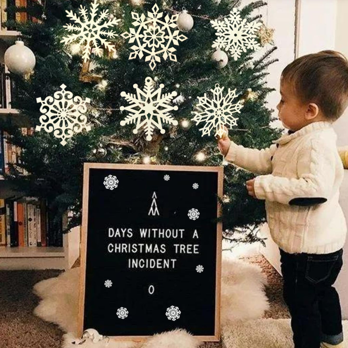 45pcs Large Christmas Wooden Snowflakes Hanging Ornaments DIY Craft Snowflake Wooden Ornaments Unfinished Wood Cutout Christmas Decorations Tree Decor Kids Paint