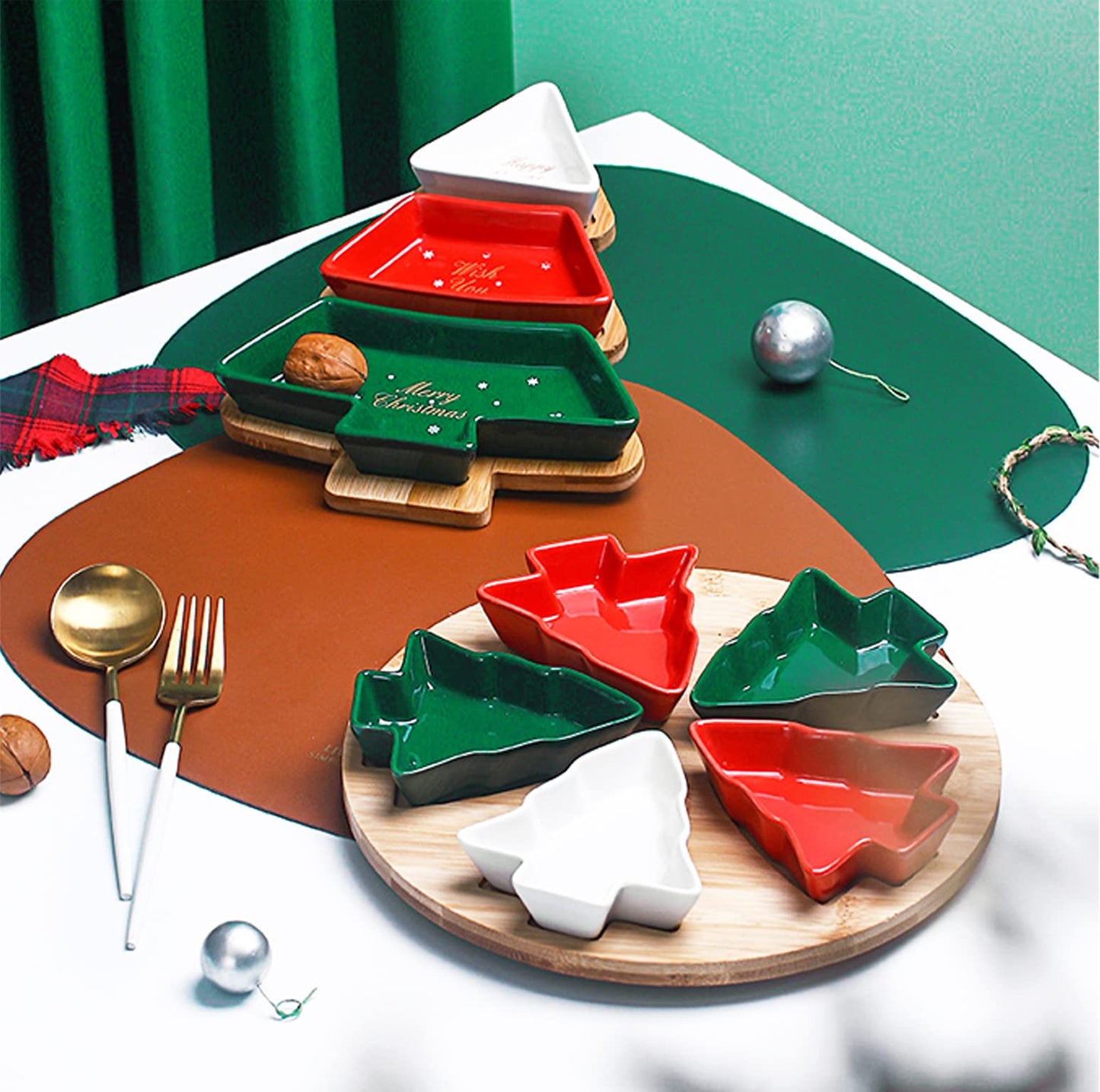 Rotatable Colorful 10.8 Inches 5pcs Christmas Tree Plates Chip & Dip Set Ceramic Snack Plate with Bamboo Tray, Round Removable Porcelain Appetizer Dessert Fruit Salad Saucer Bowls Cutlery Platter Dish