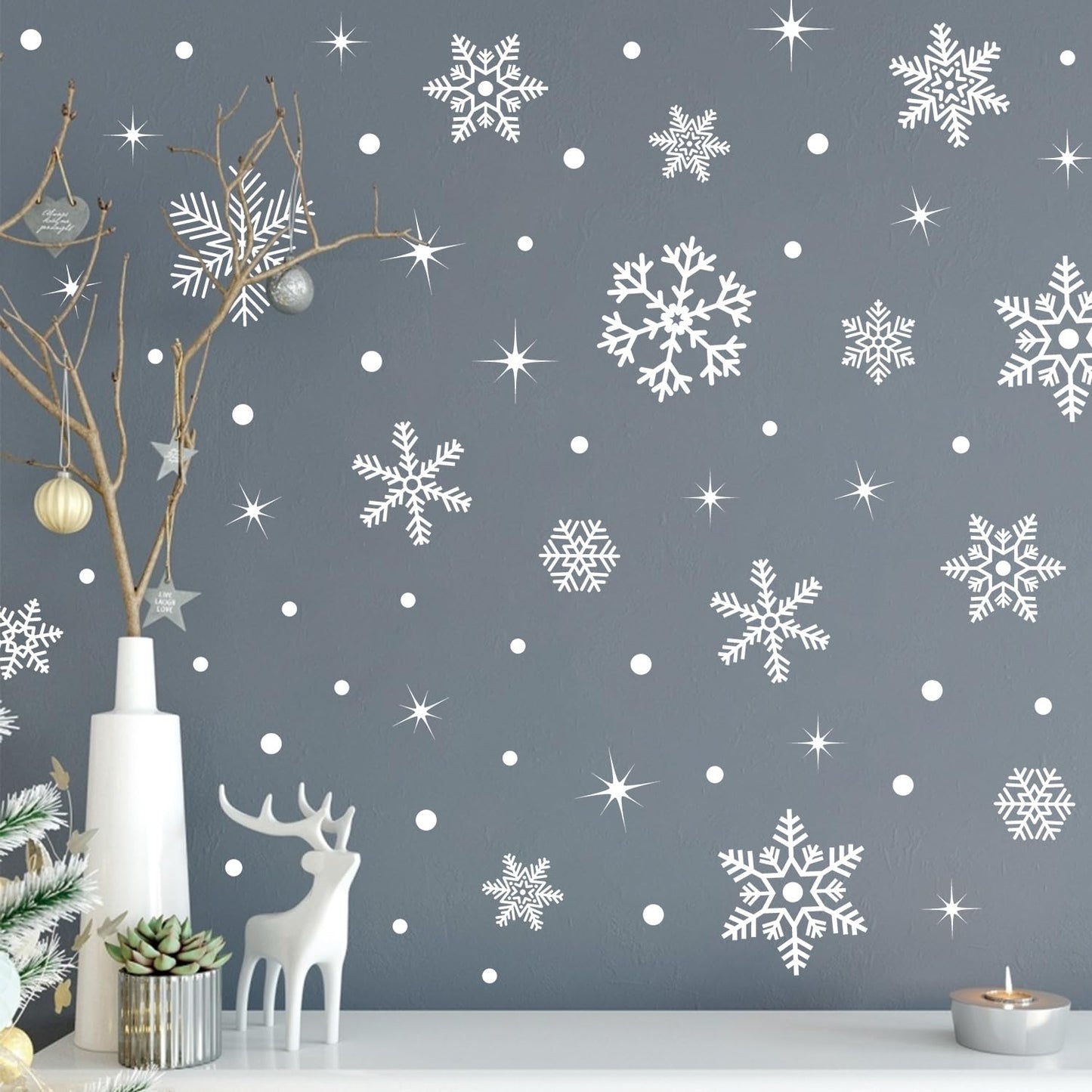 Kasubeso 92Pcs Snowflake Window Clings Decals, Peel and Stick Glitter Christmas Wall Stickers, Removable Winter Xmas Wall Docer for Holiday Party Bedroom Living Room Offices Home Decoration