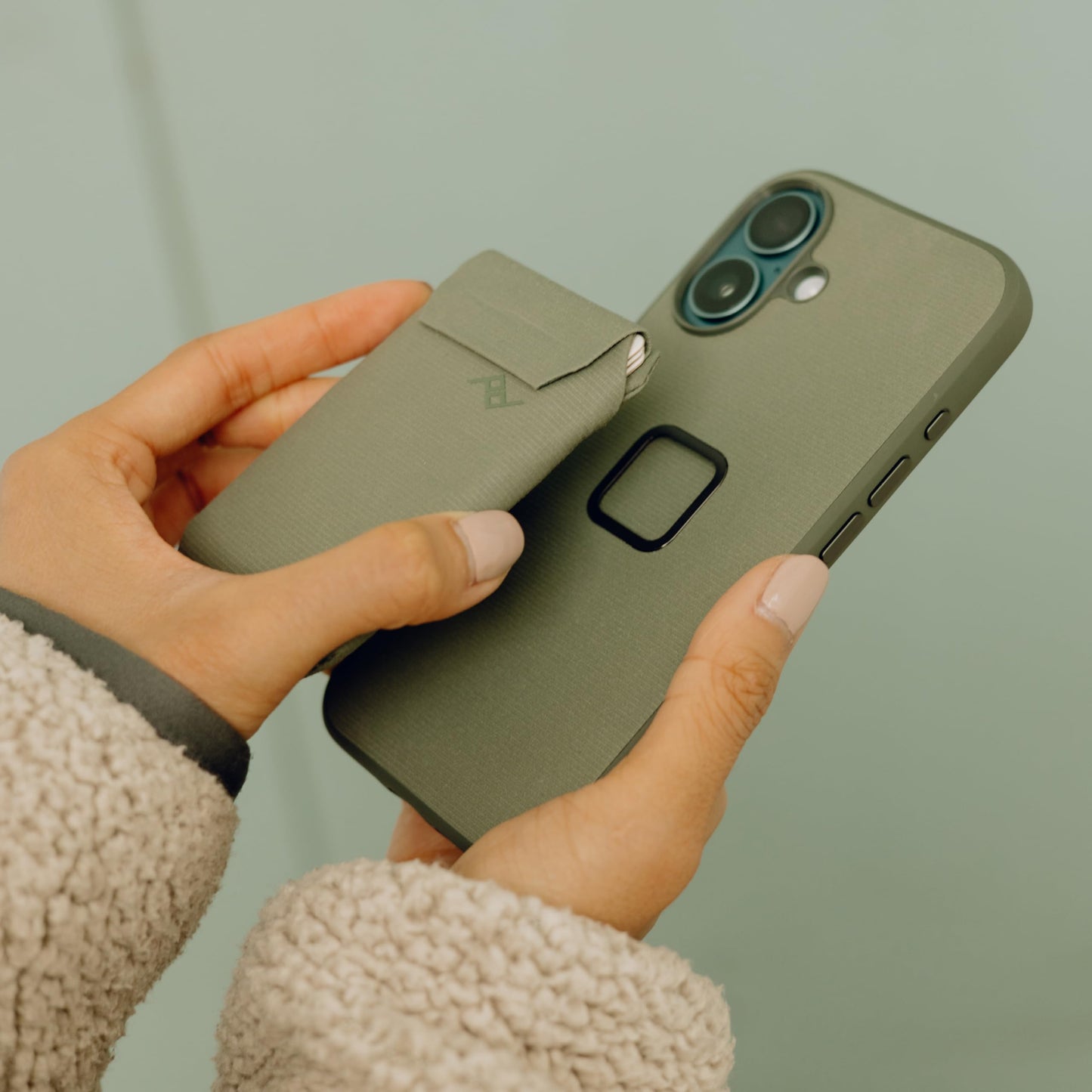 Peak Design Mobile Wallet Slim - Sage