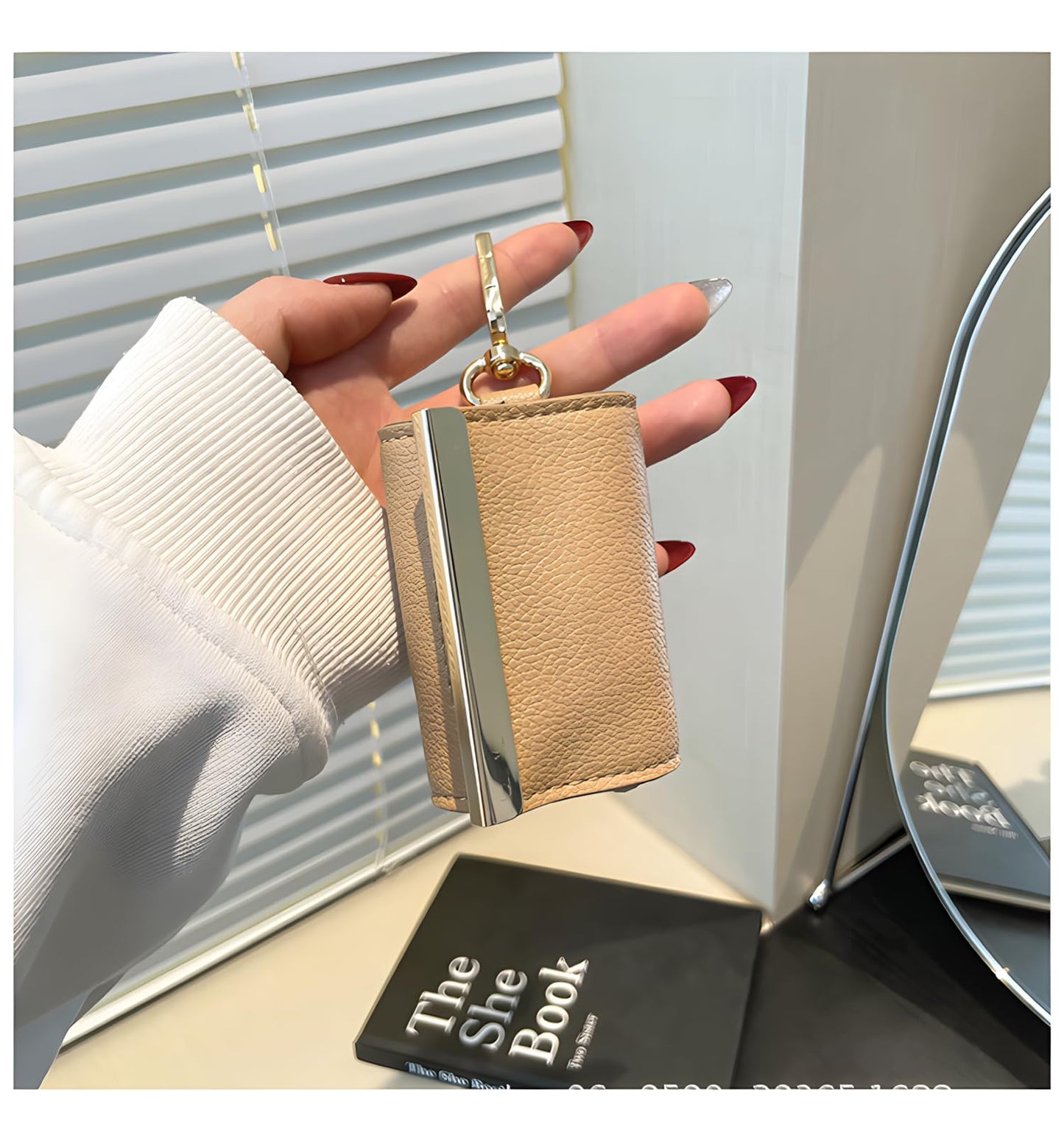 Locus Amoenus Foldable Reusable Shopping Bag Keychain, Portable Eco-Friendly Grocery Tote Bag for Women, Lightweight Travel Shopping Bag (Beige)