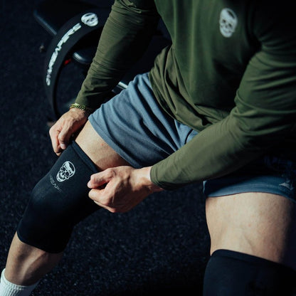 Gymreapers Knee Sleeves (1 Pair) with Gym Bag - IPF Approved - Support Compression Brace for Squats, Fitness, Weightlifting, Cross Training, Powerlifting - 7MM Neoprene Sleeves - For Men & Women (Black/Black, Small)