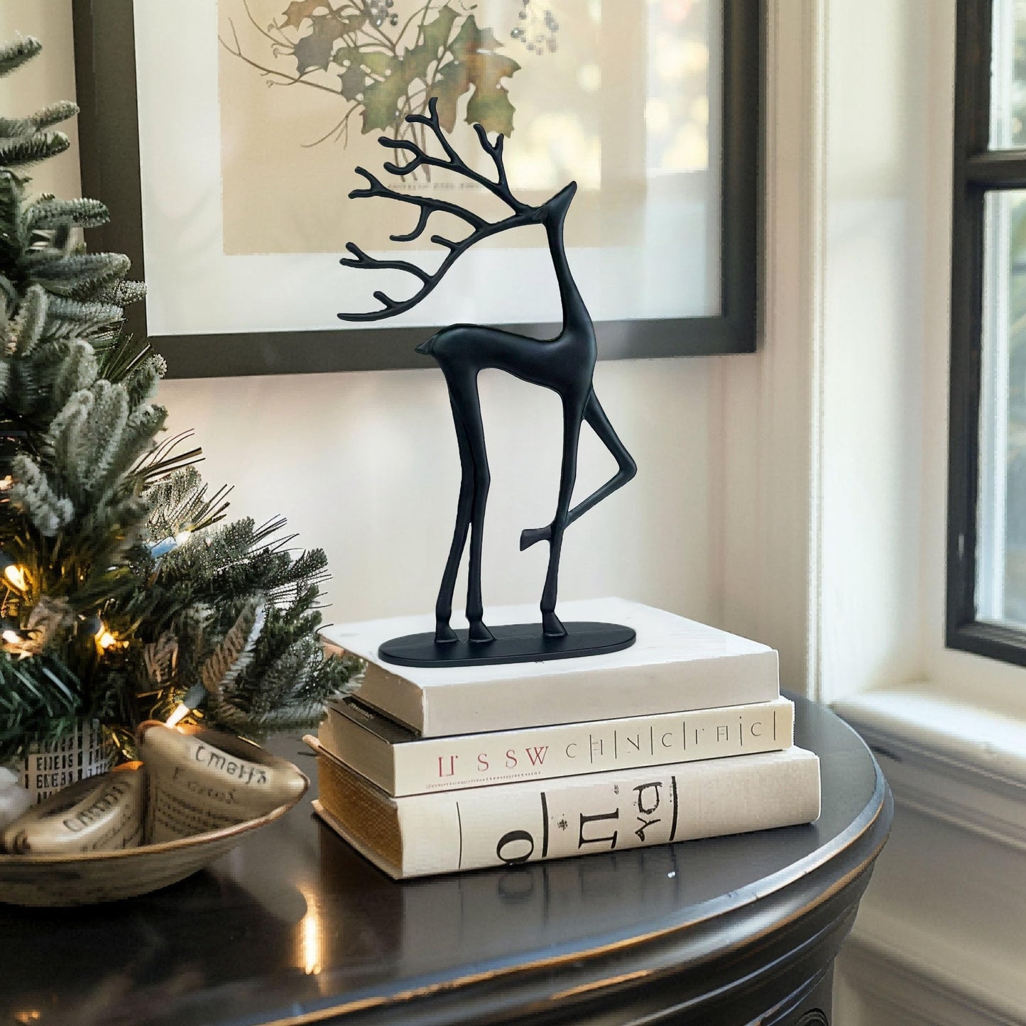 Remenna Modern Reindeer Statues Set of 2 Cast Aluminum Black Deer Sculpture Accent Figurine, Decorative, Christmas Tabletop Ornaments for Mantel Fireplace Living Room Bedroom Home Decor