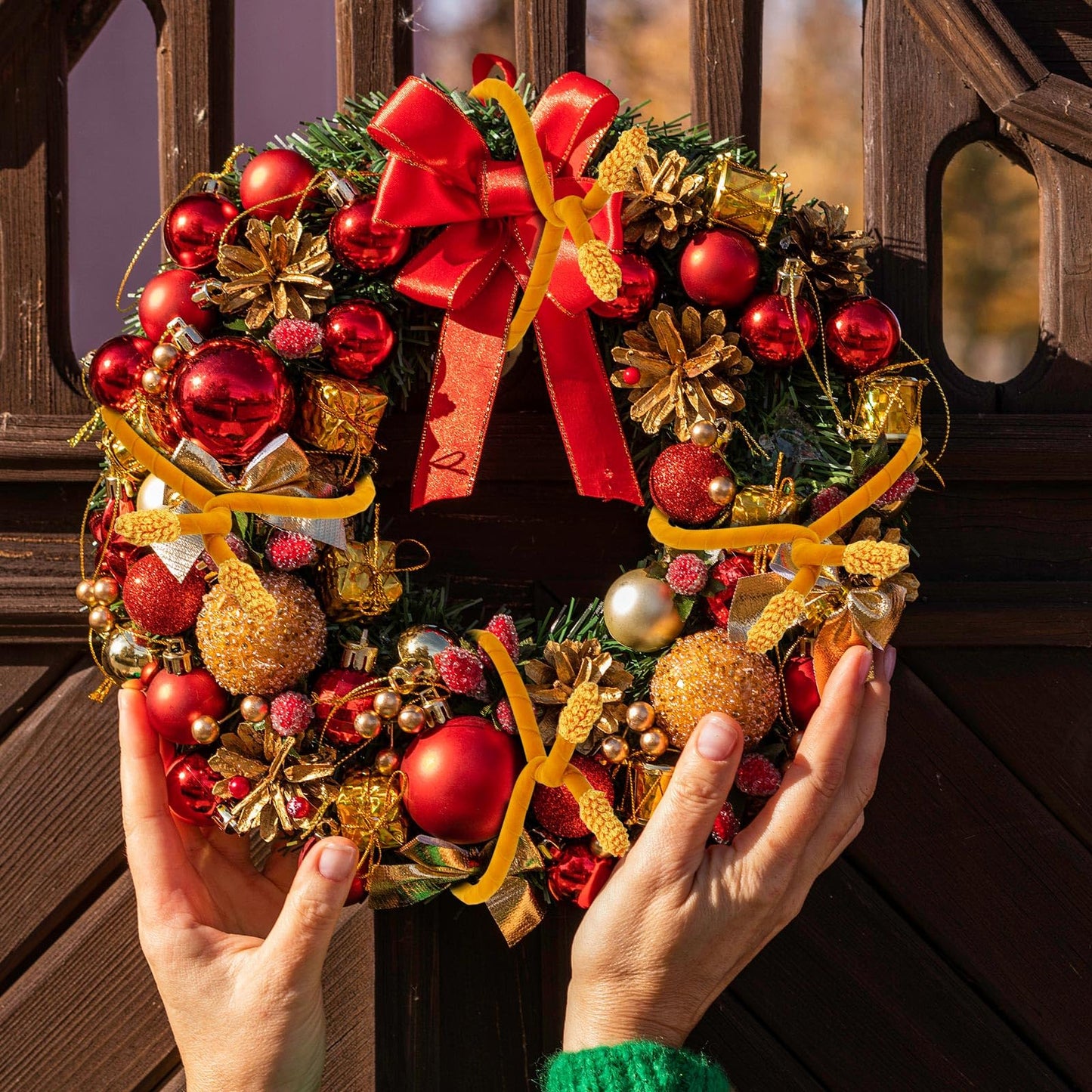 Zhengmy 16 Pcs 25 Inches Christmas Velvet Garland Ties Christmas Decorative Twist Ties for Banister Reusable and Flexible Twist for Xmas Home Decorations Holiday Craft Wrapping(Gold)