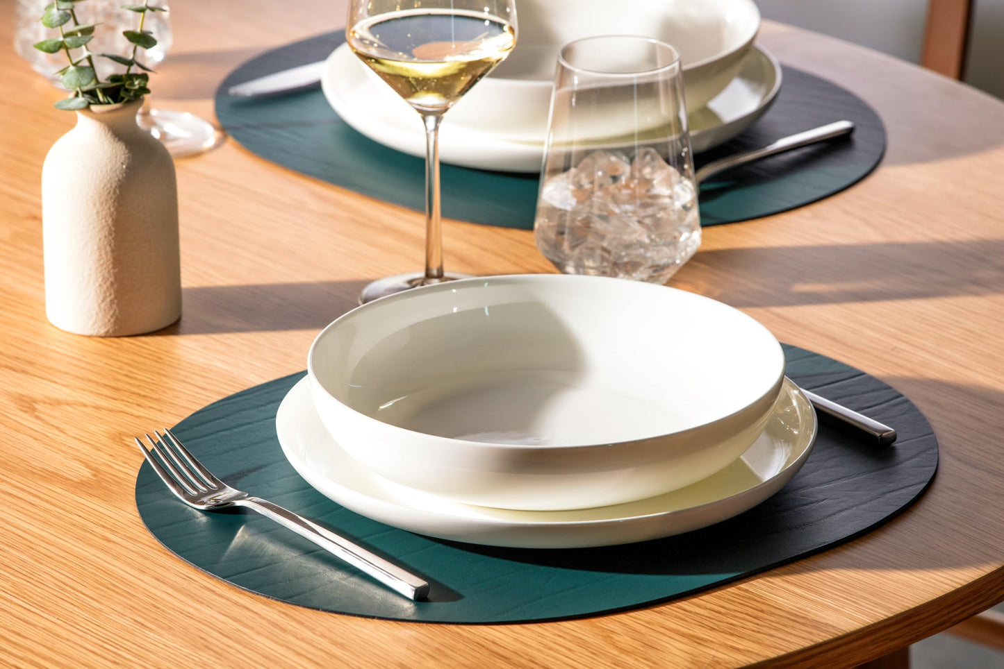 Fortessa Strata Leather Placemat, 13.3 x 16.5 Oval Placemat (Set of 4), Forest