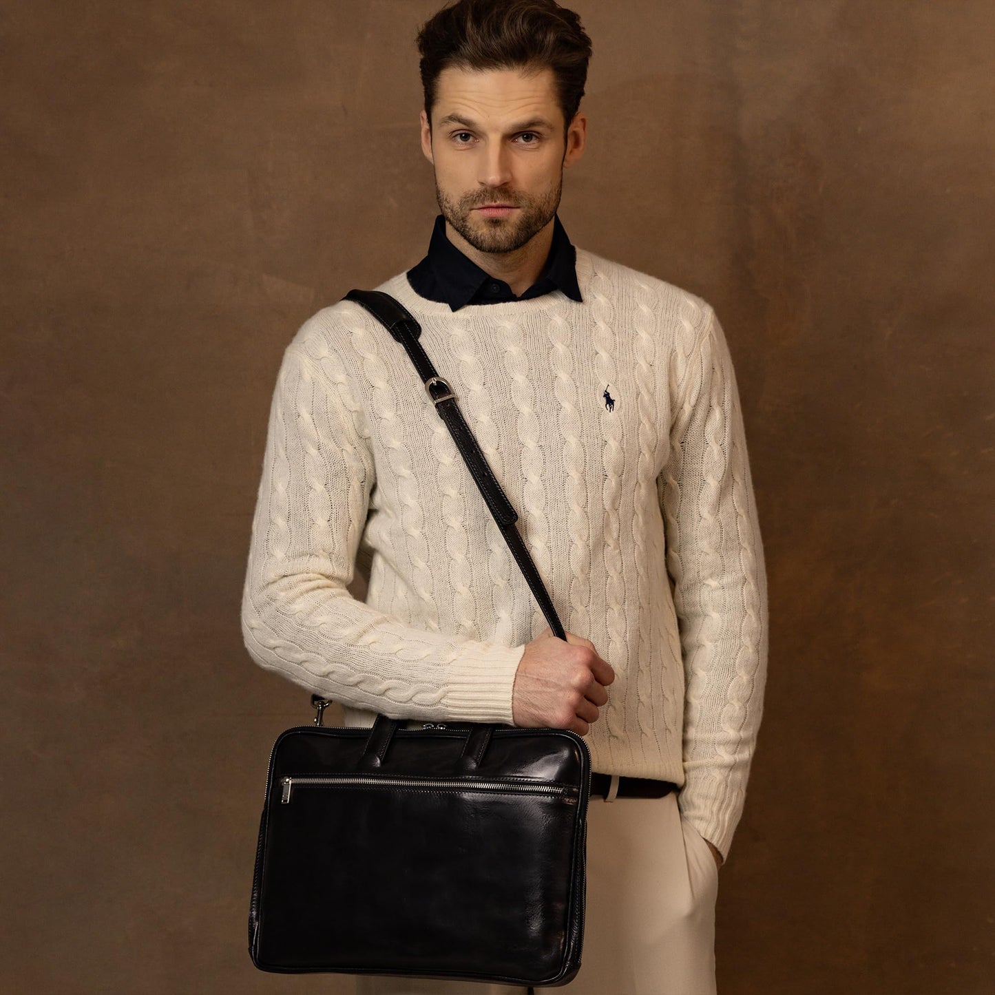 Time Resistance Slim Leather Briefcase - Italian Handmade Leather Laptop Bag for Men and Women (Black)