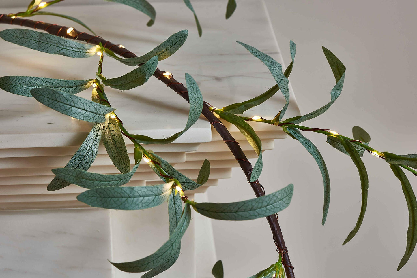 Hairui Lighted Artificial Olive Garland 6FT 96 LED Fairy Lights Battery Operated, Faux Vine Lights with Timer for Spring Christmas Holiday Fireplace Decoration