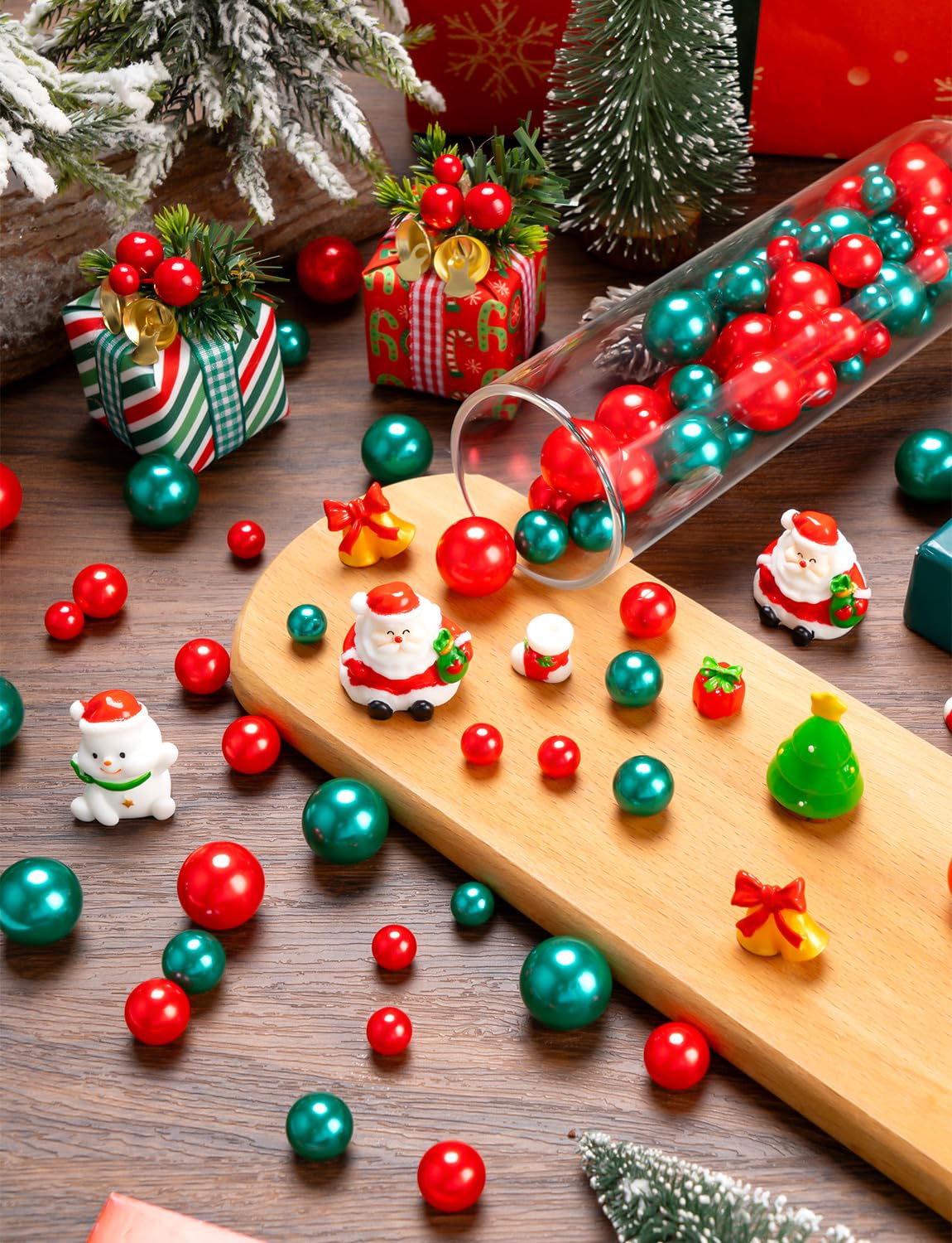 ZHWKMYP 100Pcs Christmas Vase Filler Decorations, Red and Green Floating Vase Fillers for Table Centerpieces Decor