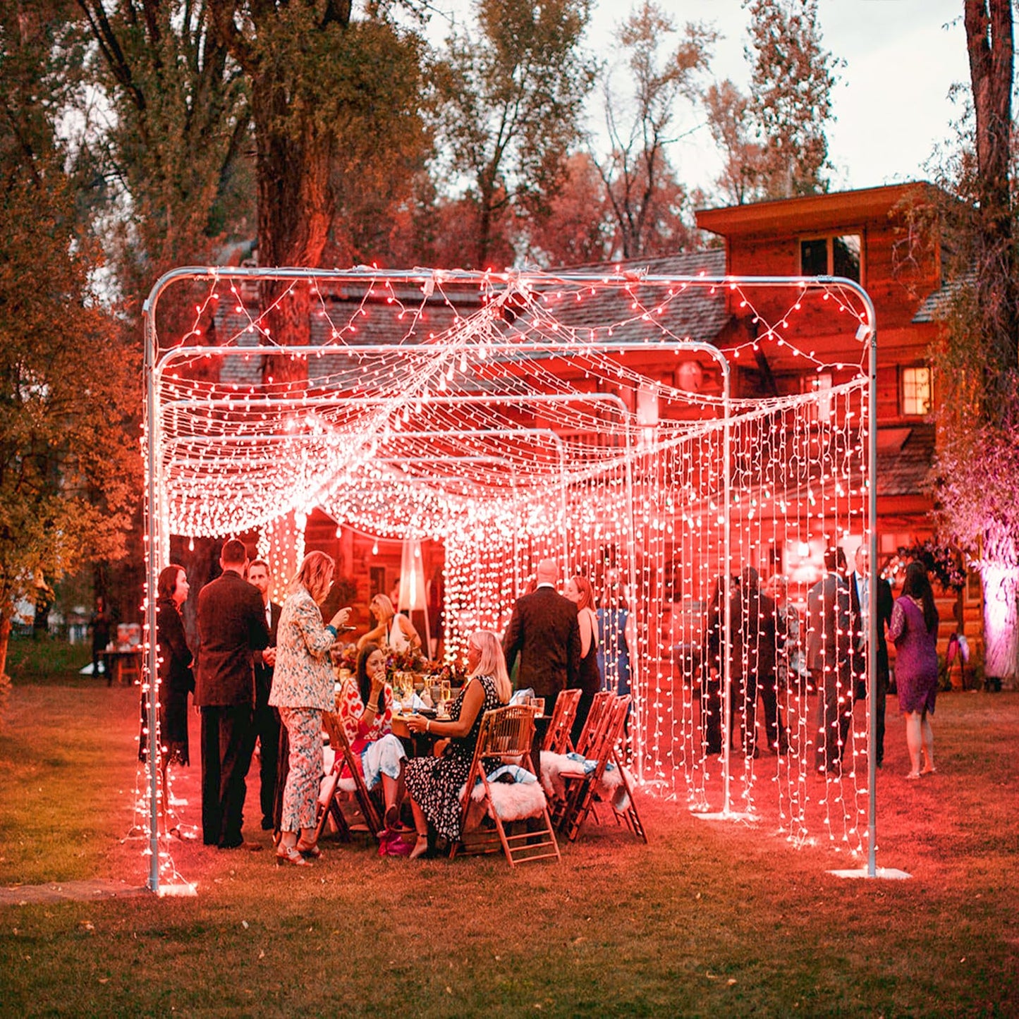 Vivideal 300 LED Red Christmas Lights 100ft String Lights Indoor 8 Modes Clear Wire Connectable Waterproof Plug in Red String Lights for Bedroom Indoor Outdoor Halloween Christmas Decorations