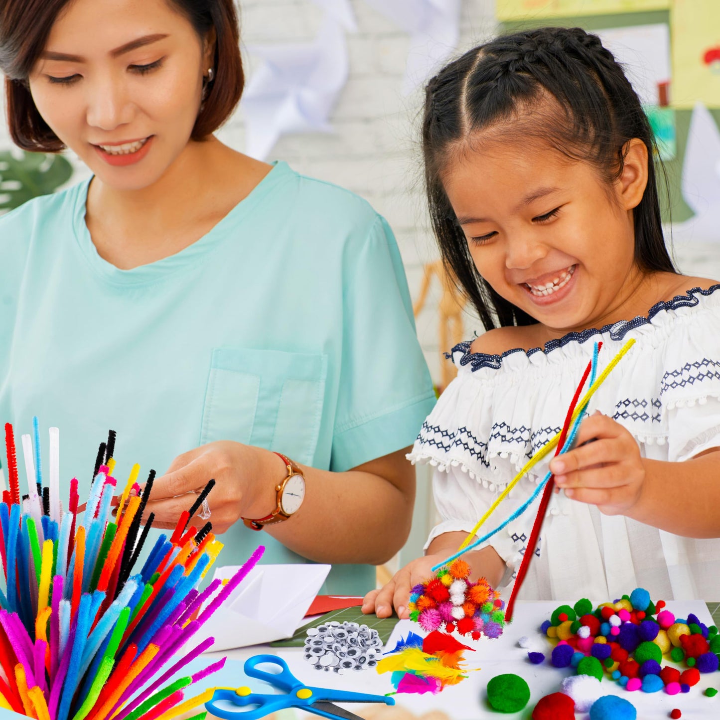 Blue Squid 2000+pcs Craft Kits for Kids, Ages 4-9 Girl Boys Gifts Arts and Crafts for Kids Craft Kits Toys for 4-9 Year Old Girls Boys Birthday Presents Gifts Crafts for 4-10 Year Olds