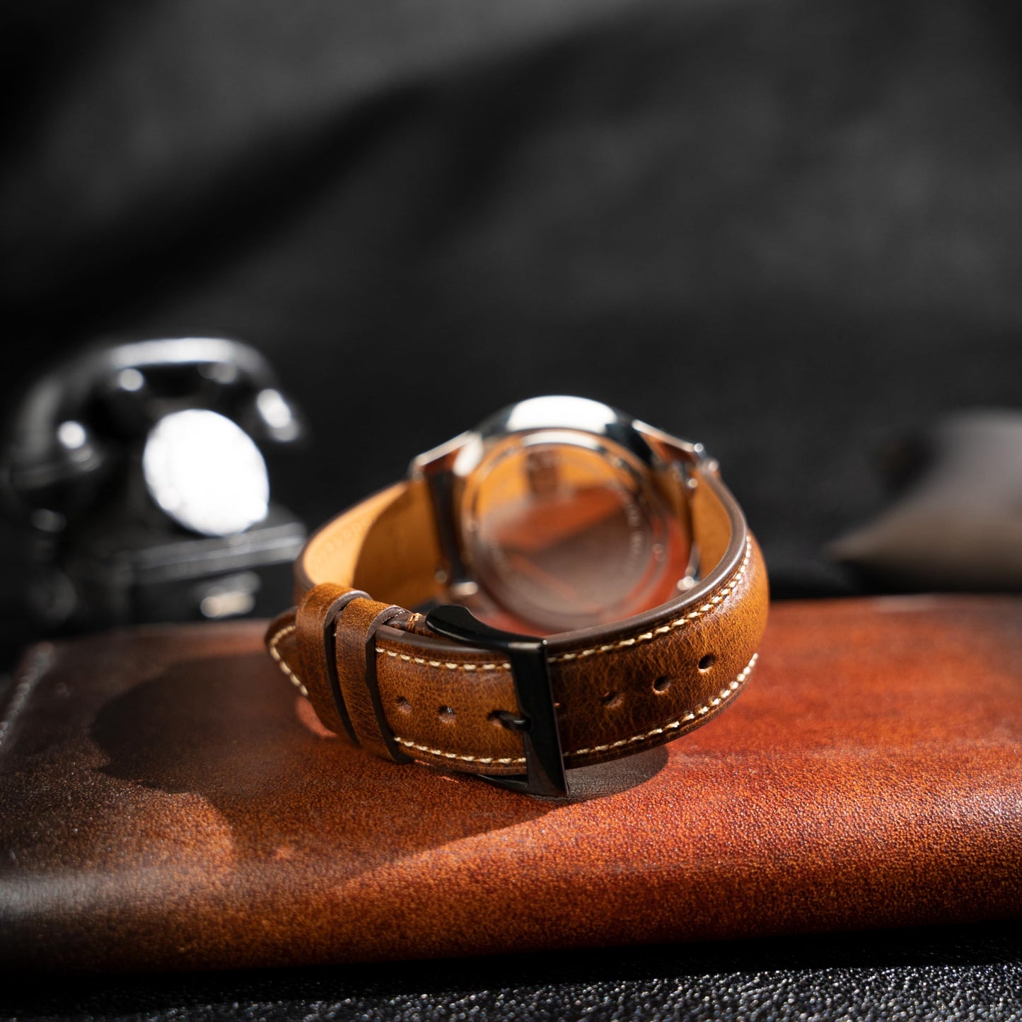 Gomvadr Quick Release Leather Watch Bands 14mm 16mm 18mm 19mm 20mm 21mm 22mm 24mm ,Vintage Oil Wax-Tanned Leather Watch Straps Men's Watch Band Replacement Watch Strap for Men Women,Tan with Contrast Stitch/Blk Buckle, 20mm