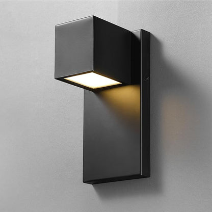 GLOBE Electric 60000124 17W Integrated LED Outdoor Wall Sconce, Matte Black Finish, 650 Lumens, 2700K Warm White, Weather-Resistant, Dimmable Exterior Light, 50,000 Hour Lifespan