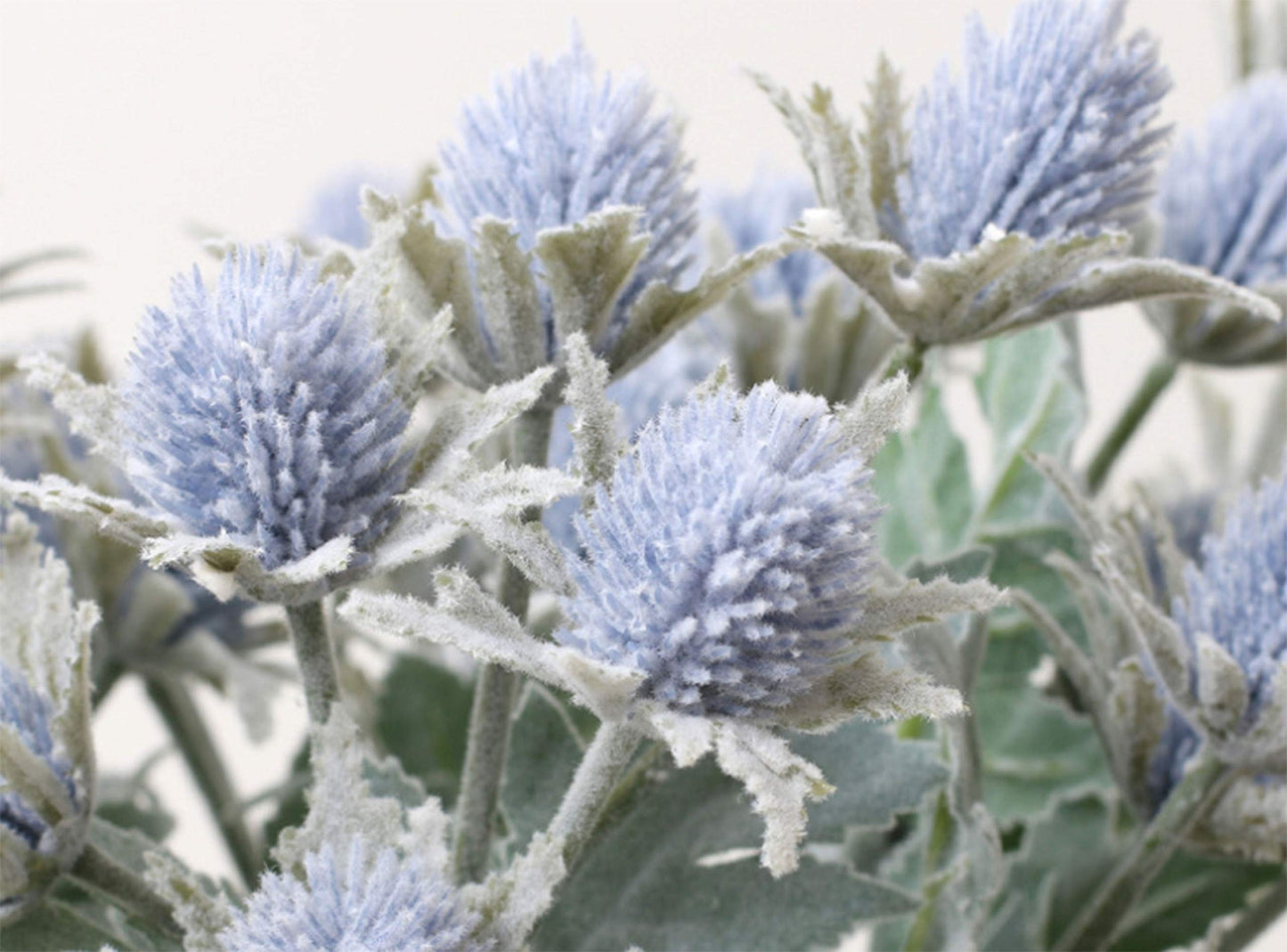 TBUY ROSE 3 Pack Artificial Thistle Flowers Eryngiums Faux Plants Floral Tree Picks Christmas Greenery Picks and Sprays for Garden Wedding Prom Party Bouquet Floral Arrangement (Blue)