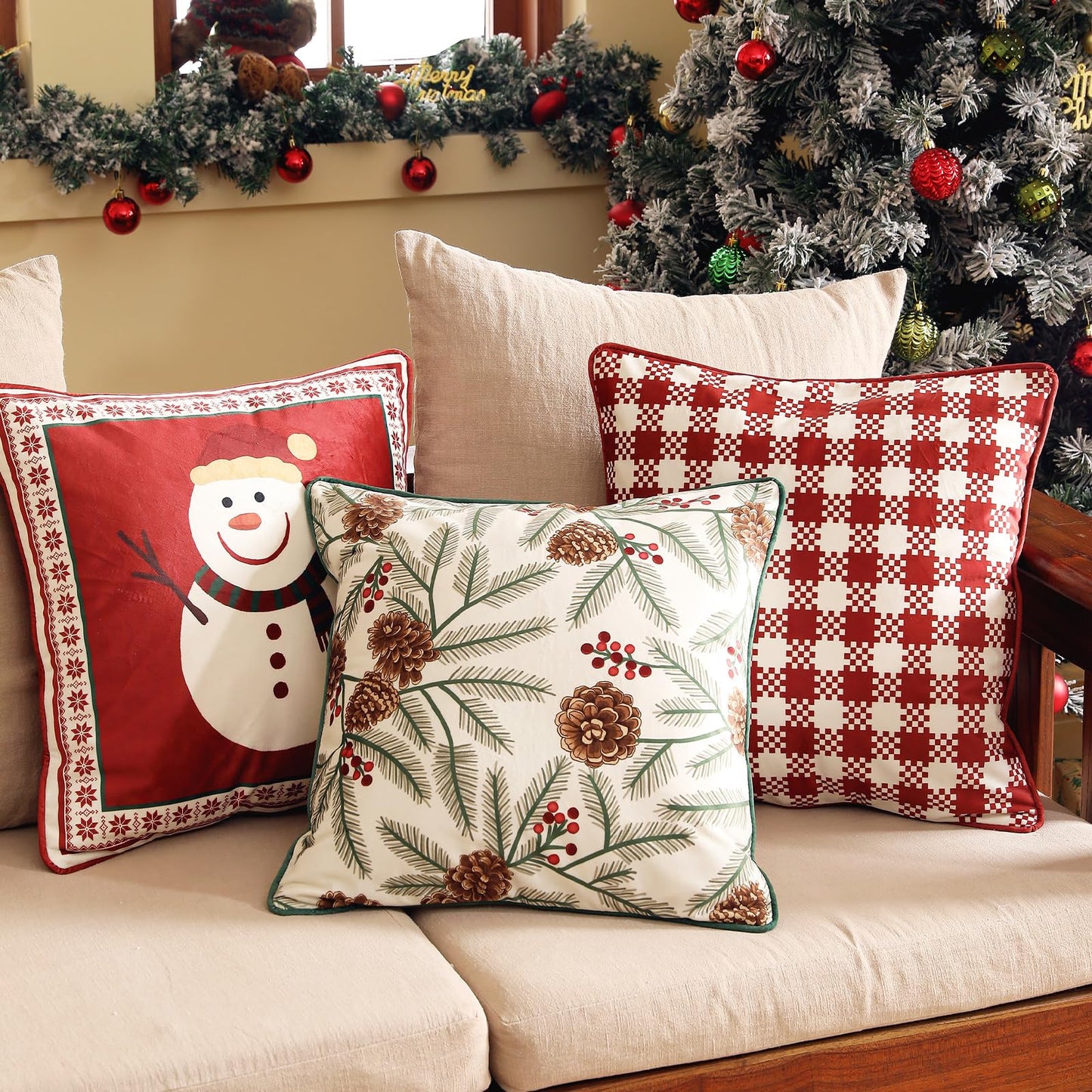 ISAENNE French Chrismas Velvet Throw Pillow Cover,Set of 2,18"x18"-Carol B