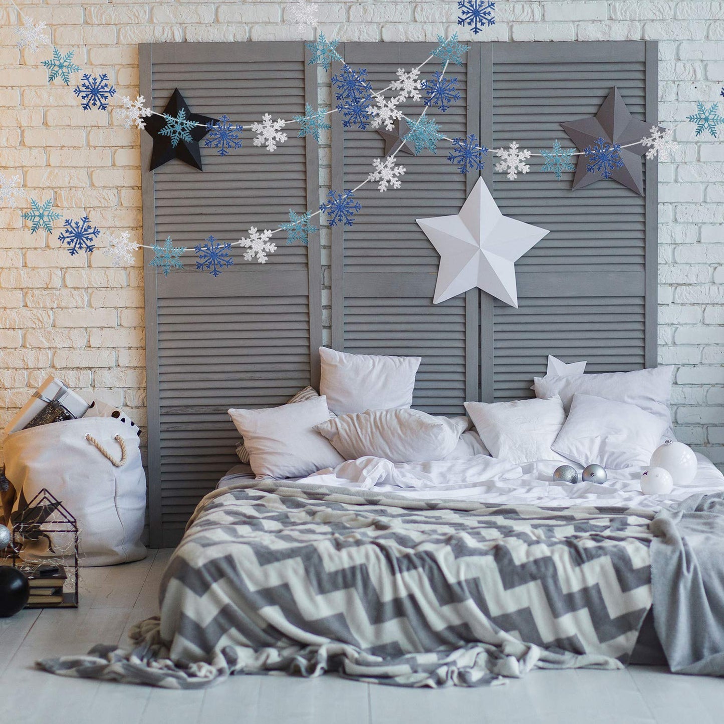 Zonon 3 Pieces Snowflake String Garland Winter Party Decoration White Blue and Light Blue Snowflake Banner Hang Decoration for Christmas Holiday Party, Winter Carnival Snow Themed Gatherings