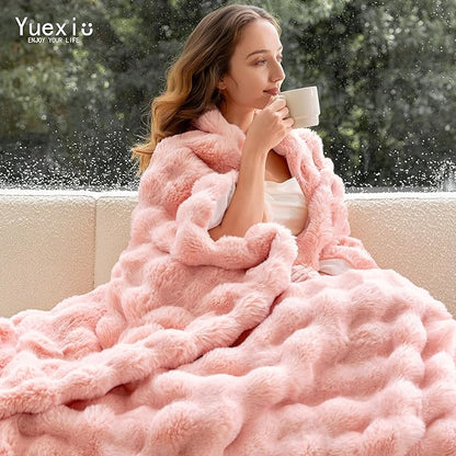 Luxury Faux Fur Throw Blanket 3D Bubble for Couch - Fluffy Blanket Double-Sided Non-Shedding, 60x80 Inches, Fits Bed/Car/Camping/Patio, Gift for Women,Room Decor,Pink ﻿