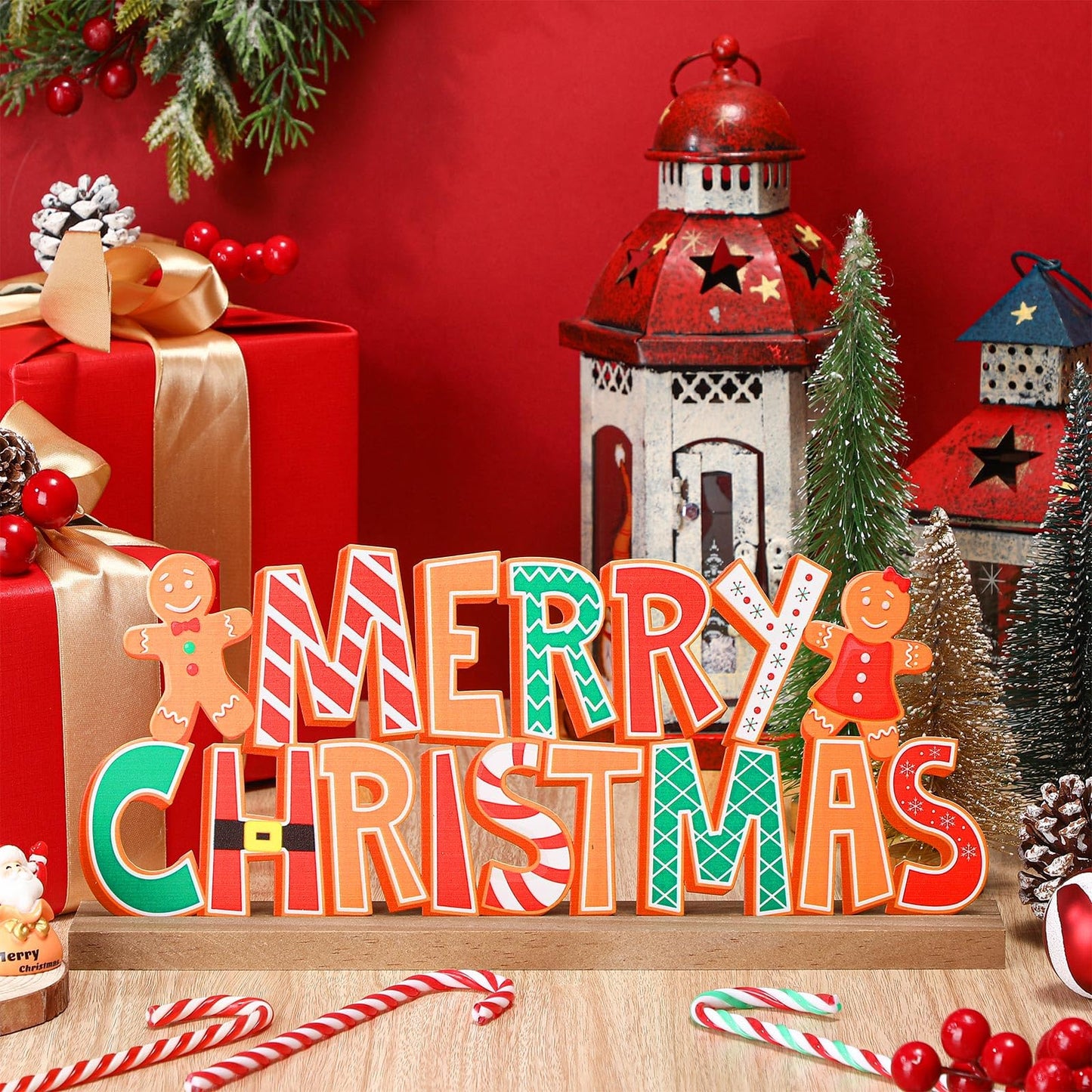 Realspring Gingerbread Man Metal Sign Gingerbread Christmas Table Decoration Xmas Tiered Tray Decor Freestanding Metal Word Sign with Wooden Base for Xmas Home Tabletop Centerpiece Mantel Fireplace