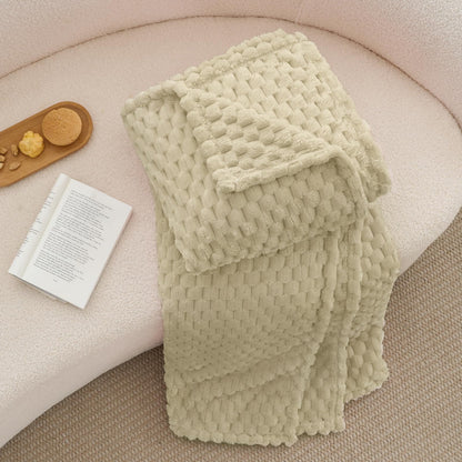 BEDELITE Fleece Throw Blanket for Couch & Bed - 3D Jacquard Decorative Almond Blanket, Super Soft and Cozy Warm Fuzzy Blanket All Seasons Suitable, 50x60Inches