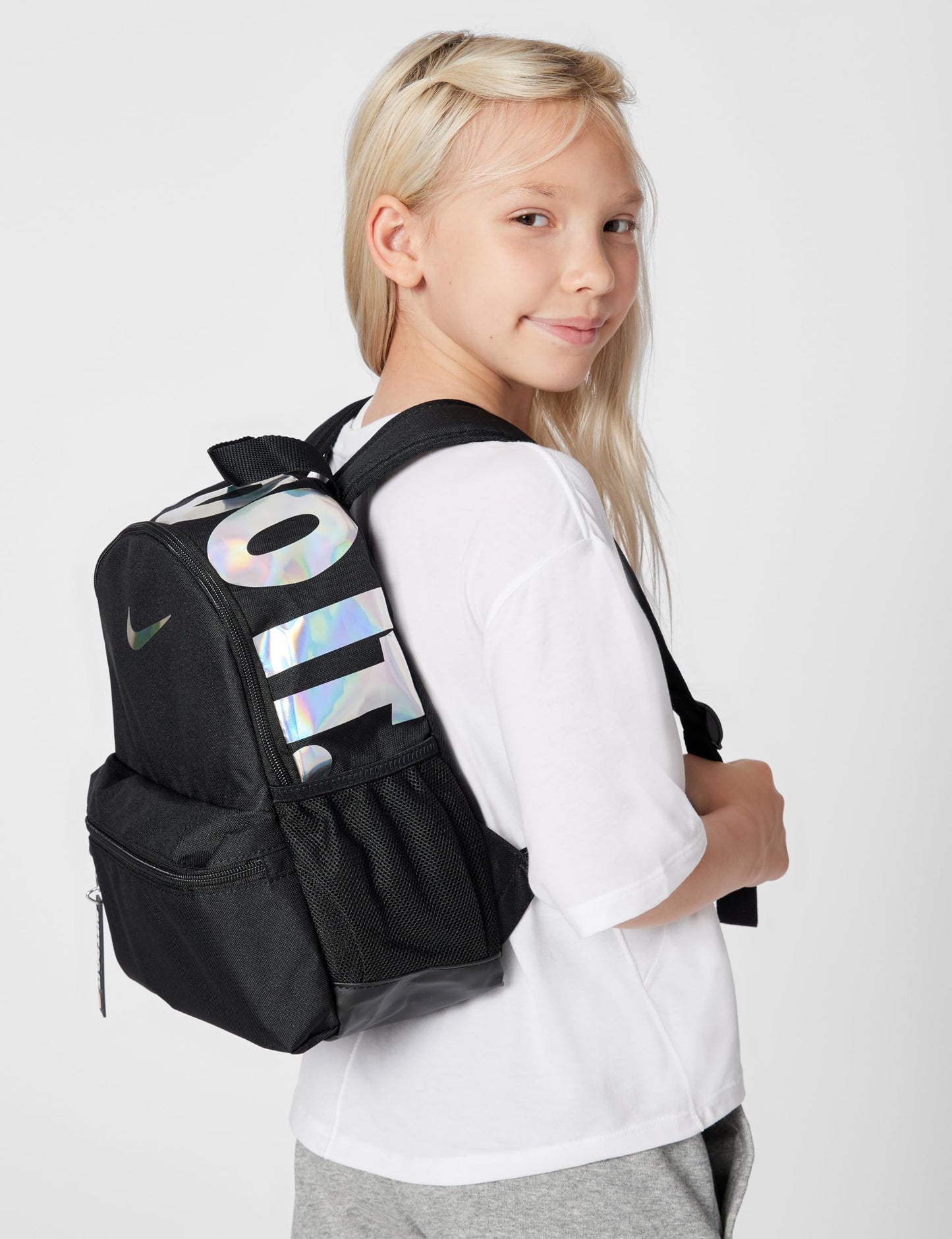 Nike Kid's Brasilia JDI Mini Backpack (11L), Black/Black/Holo, MISC