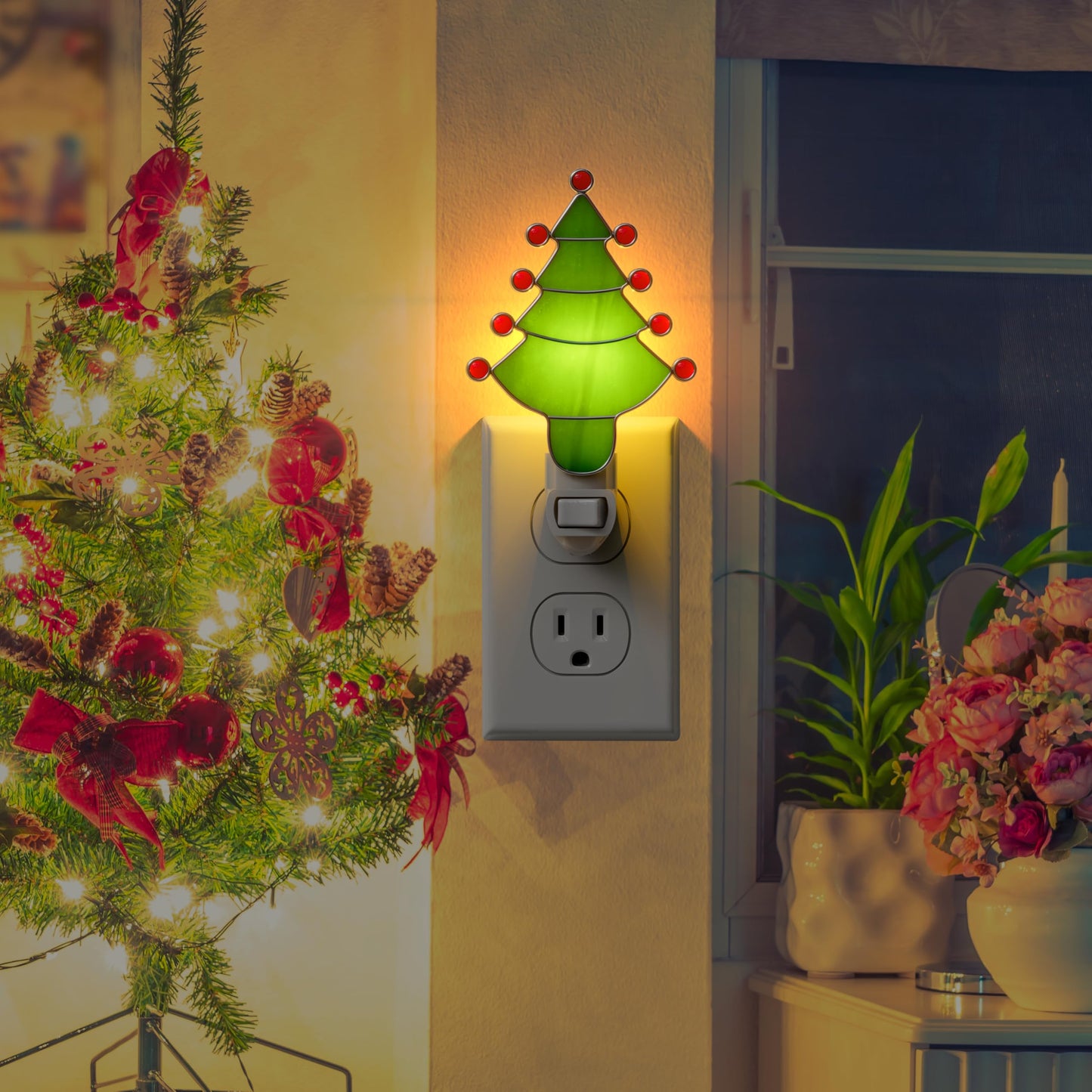 KUNDGLA Night Light Plug into Wall Stained Glass Christmas Tree Pretty Night Lights Plug in 7W Warm White Light Decorative Accent Nightlight Silver Chrome Nightlights Home Decor Gift for Grandkids