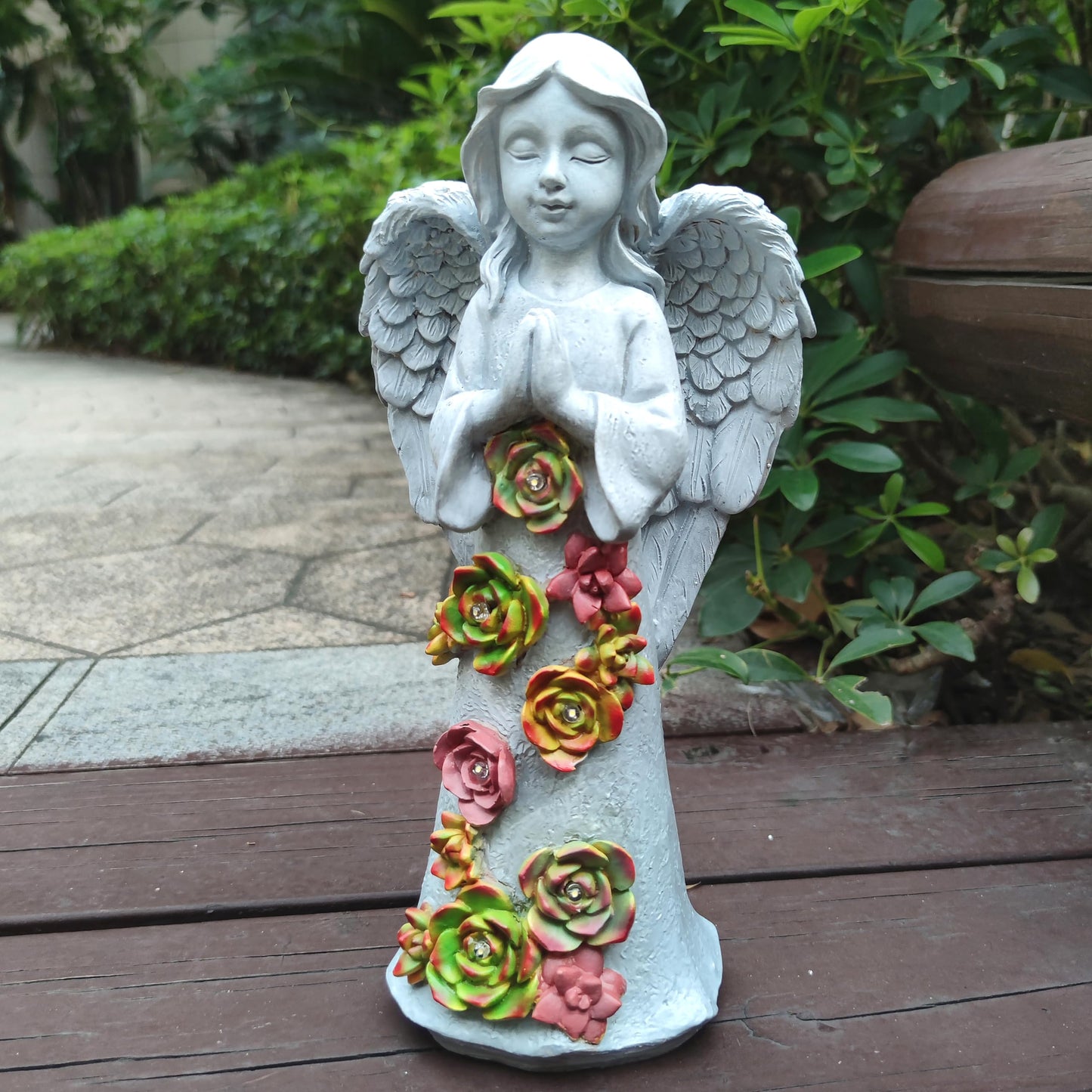 VIOYOUNS Angel Solar Garden Outdoor Statues with Succulent Plants and 6 LED Lights– Outside Solar Garden Decor Figurines -Remembrance & Sympathy Gifts Decorations