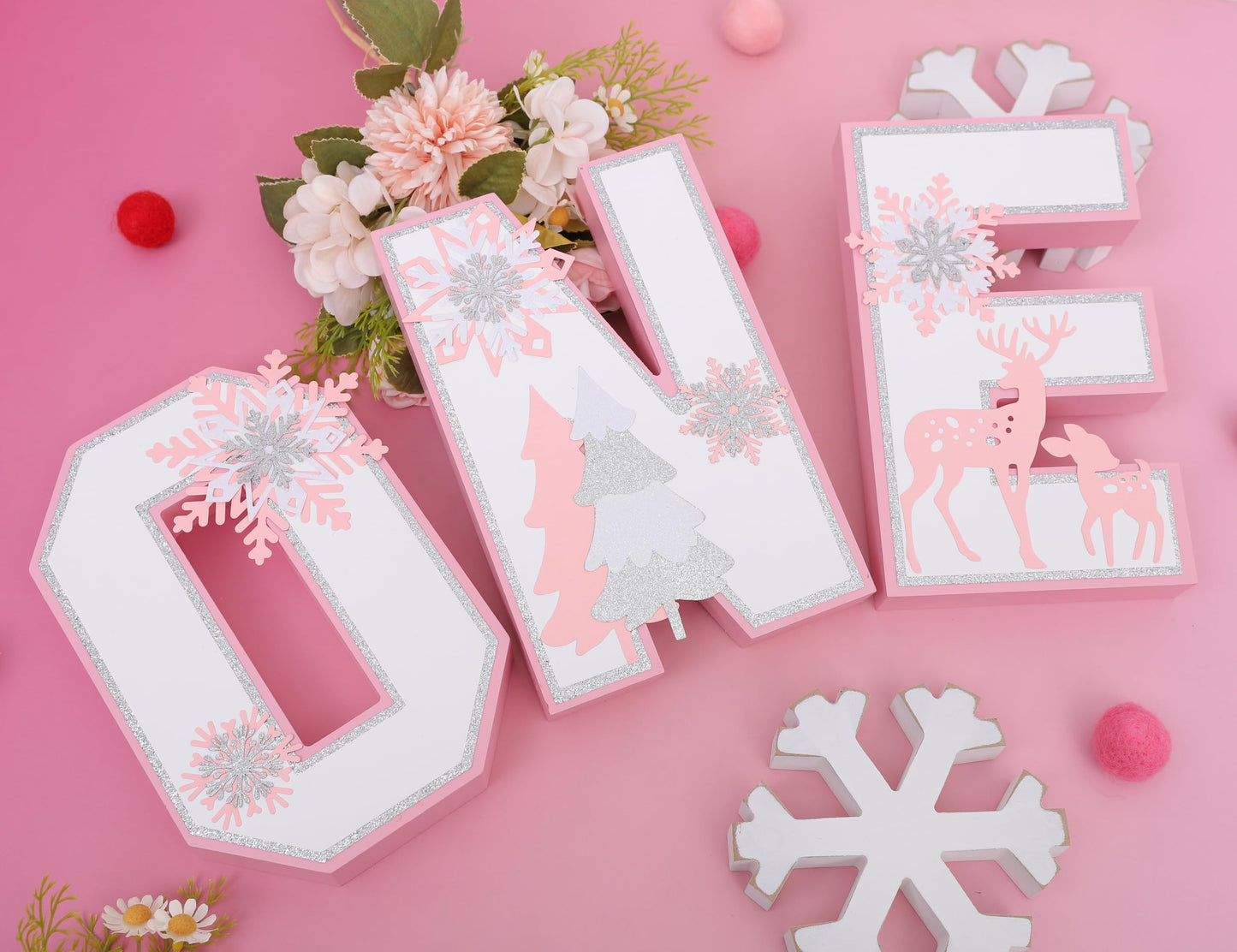 Wooden Snowflakes ONE Decoration - Winter Onederland ONE Sign，Pink Centerpiece Table Decoration, Baby Girl 1st Birthday Party Supplies Photo Prop, Christmas Snowflake Home Decor.