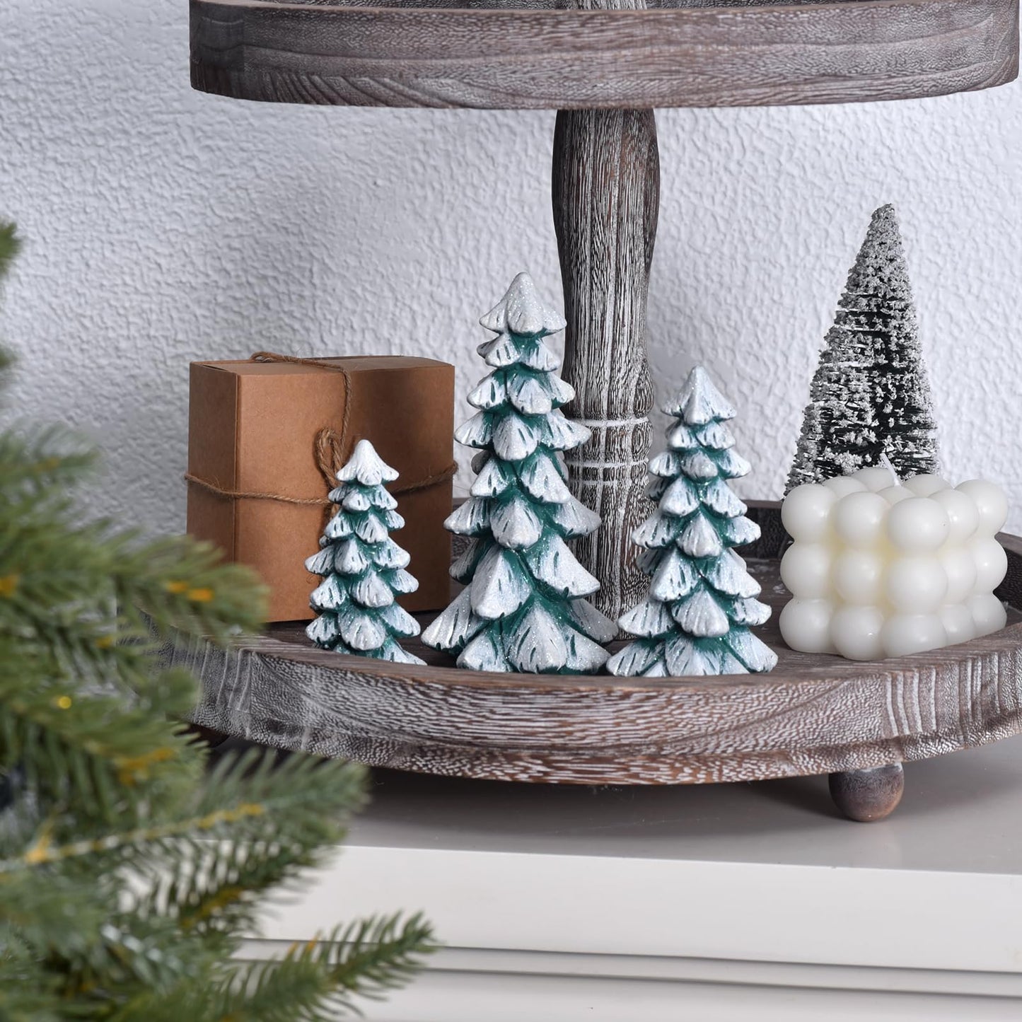 Resin Christmas Tree Figurines, 3pcs Snow-Dusted Tabletop Christmas Trees for Winter Decor, Rustic Christmas Table Decor, Holiday Table Centerpieces for Home, Shelf, Mantel (white-green)