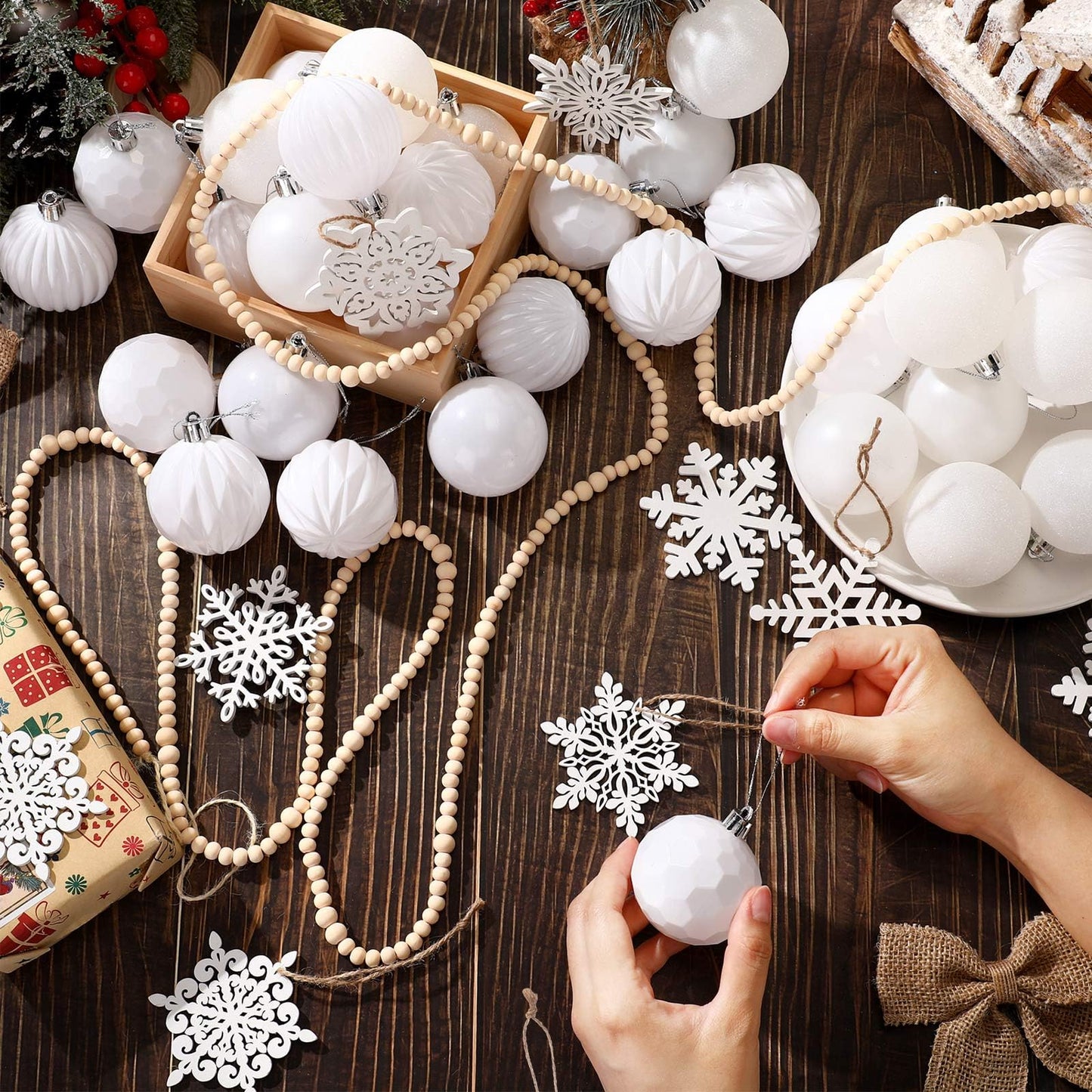 Aoriher 45 Pcs Christmas Tree Ornament Set,34pcs Christmas Ball Ornaments with Xmas Wooden Bead Garland Snowflake Ornaments for Xmas Tree Holiday Wedding Party Wreath Home Decoration(White)