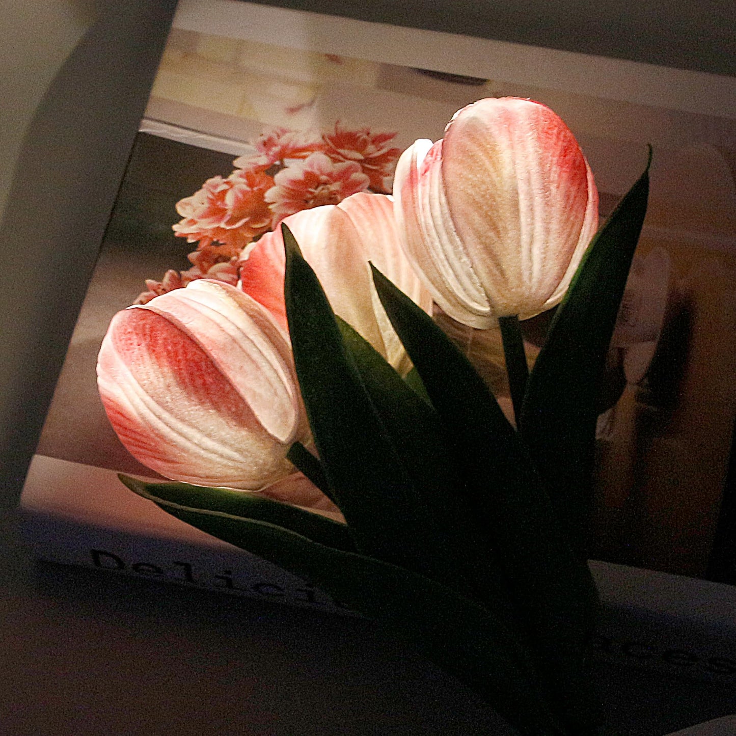 Naimo Tulip Night Light Rechargeable LED Night Lamp Flower Table Lamp for Bedroom Living Room Birthday Party Desktop Home Decor