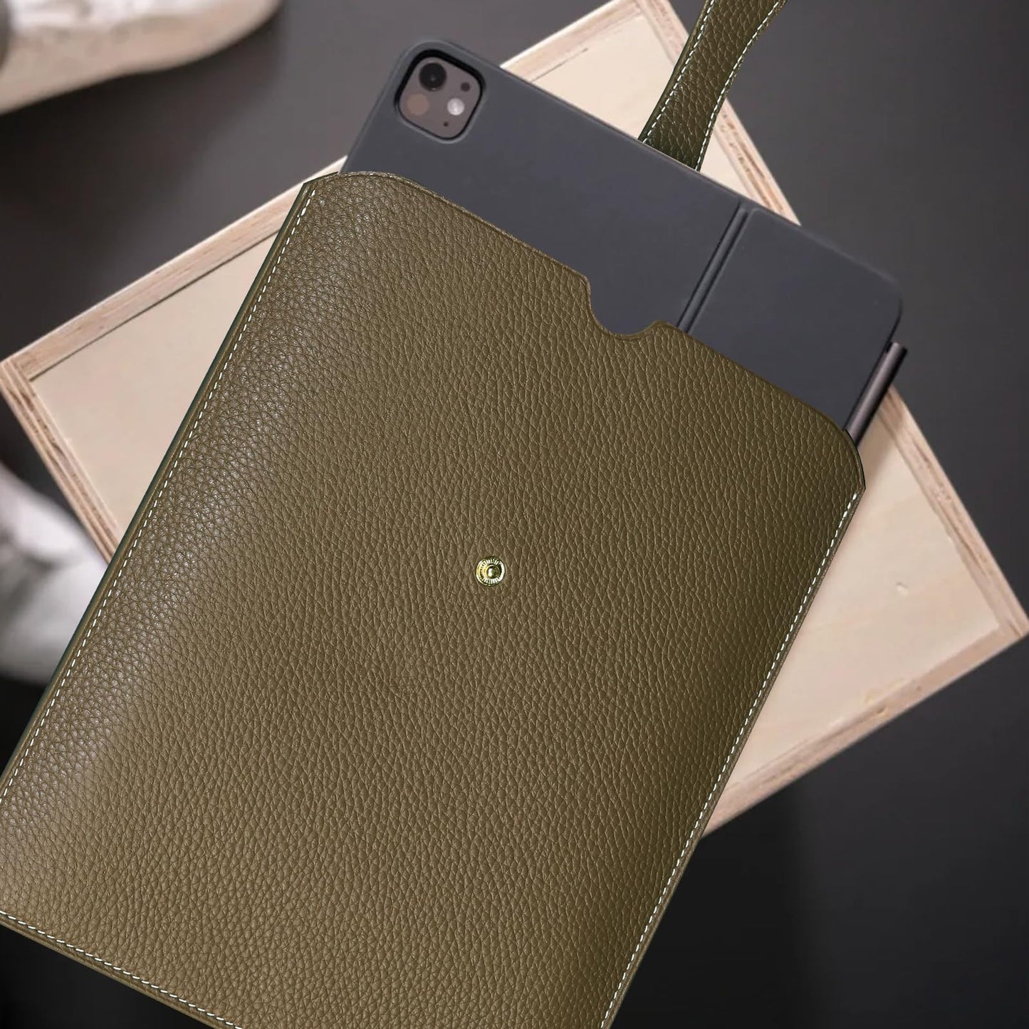 Rmawrad Genuine Leather Laptop Sleeve 13 Inch, Precisely Compatible with MacBook Pro M2 2022 M1 2020-2016 & Mac Air M3 2024 M2 2022 M1 2020,IPad Pro 12.9/Air13/,can be Placed with Magic Keyboard