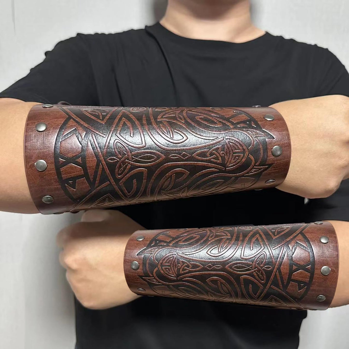 GelConnie Leather Arm Guards Medieval Leather Bracers Renaissance Arm Wraps Cosplay Wrist Guards Viking Bracers Faux Leather Arm Guards for Men