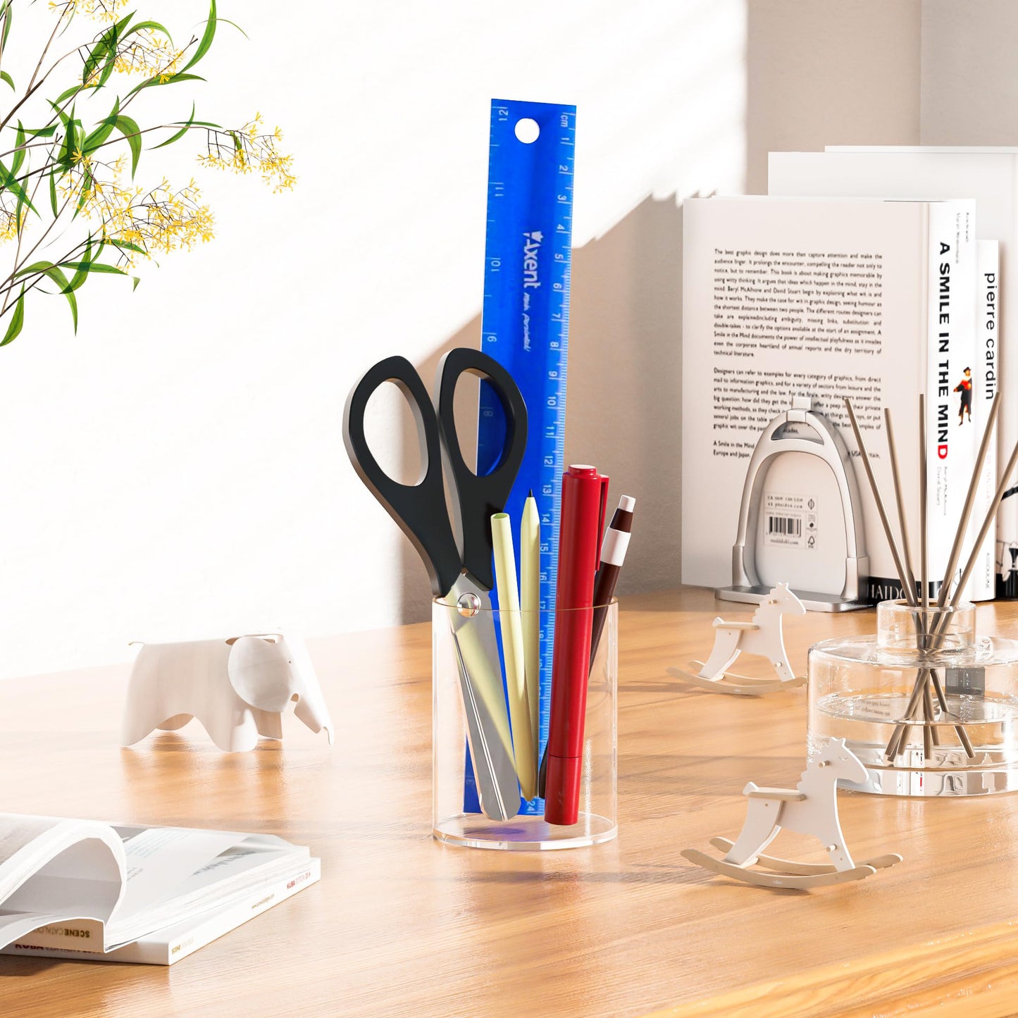 Hexsonhoma Clear Acrylic Pen Holder Round Shape, Desktop Pencil Cup Holder, Countertop Stationery Organizer for Office Desk Accessory