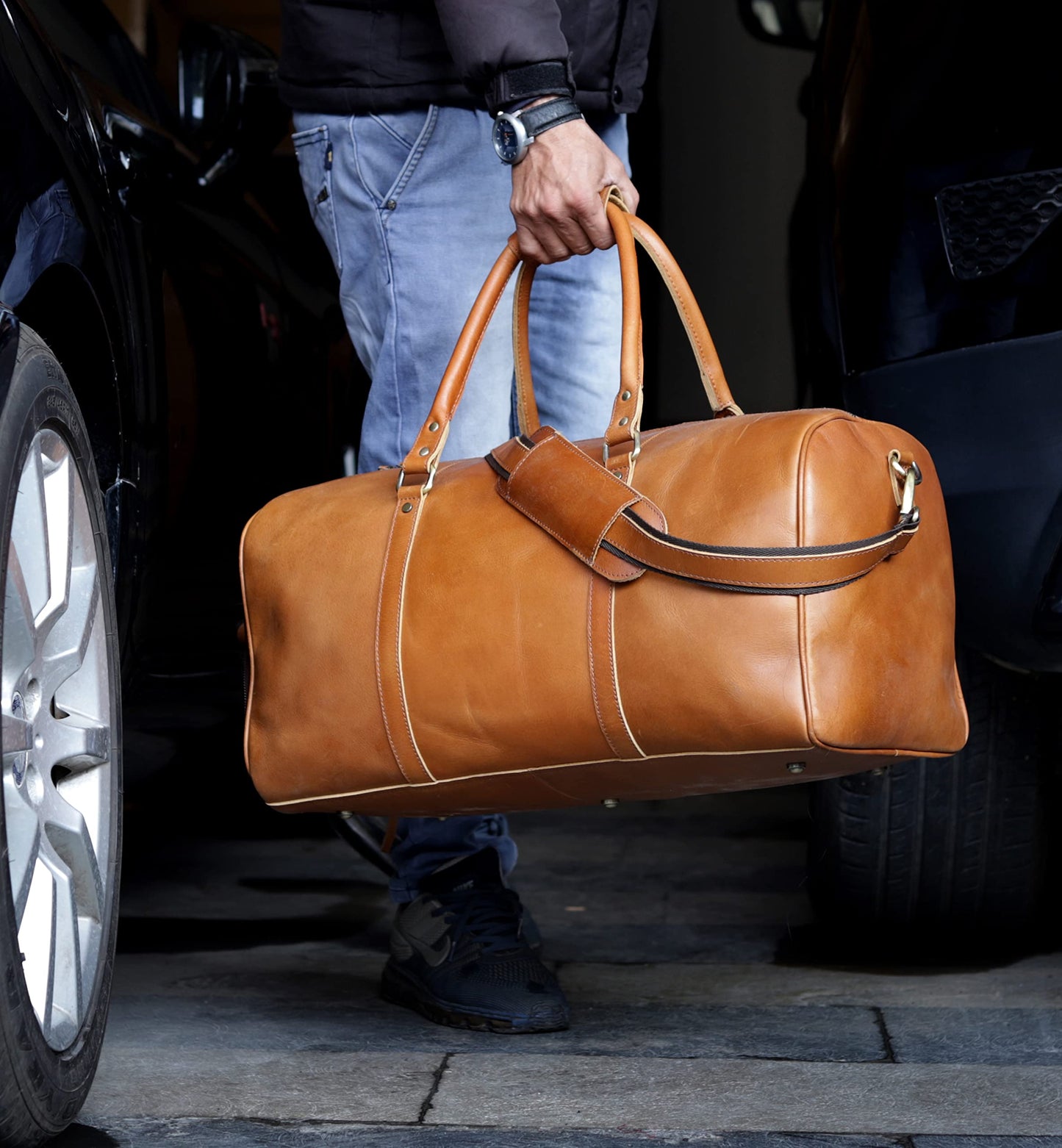 Leather Travel Bag,Weekender Overnight Bag Leather Large Carry On Bag Travel Tote Duffel Bag for Men & Women (Tan Brown)