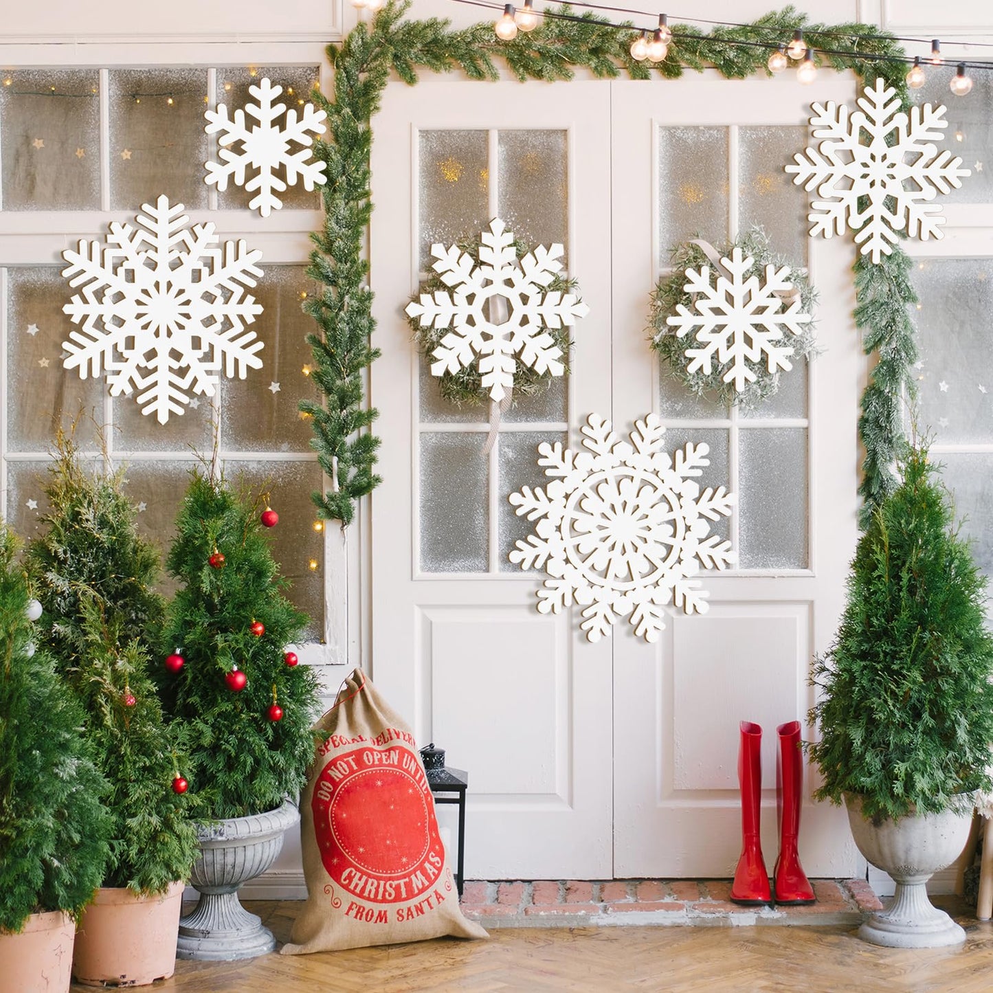 Wooden Large Snowflake Ornaments Sign Christmas Decorations 6 Pack, Wood Hollow White Snowflakes Crafts Winter Hanging Plaques Decorations 6 Size of Cutouts New Year Wall Bedroom Living Room Decor
