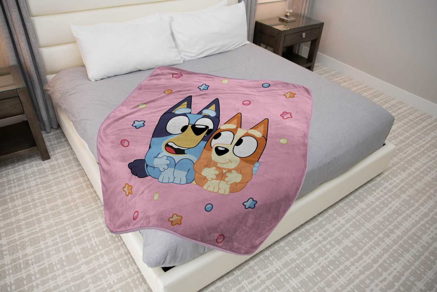 Jay Franco Kids Plush Throw Blanket – Soft & Comfy Throw for Couch or Bed – Cozy Home Décor for Living Room & Bedroom, Pink - Bluey, 46x60 - Throw Blanket