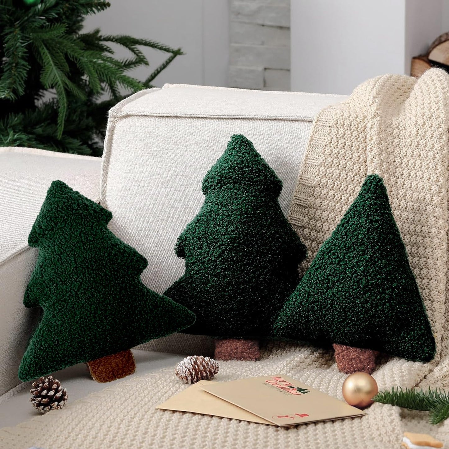 Oudain Christmas Throw Pillows Christmas Tree Pillows Set of 3, 11.81 Inch 9.84 Inch, Tree Shaped Cute Stuffed Pillow Xmas Plush Cushion Decorations for Home Sofa Couch Bedroom Living Room