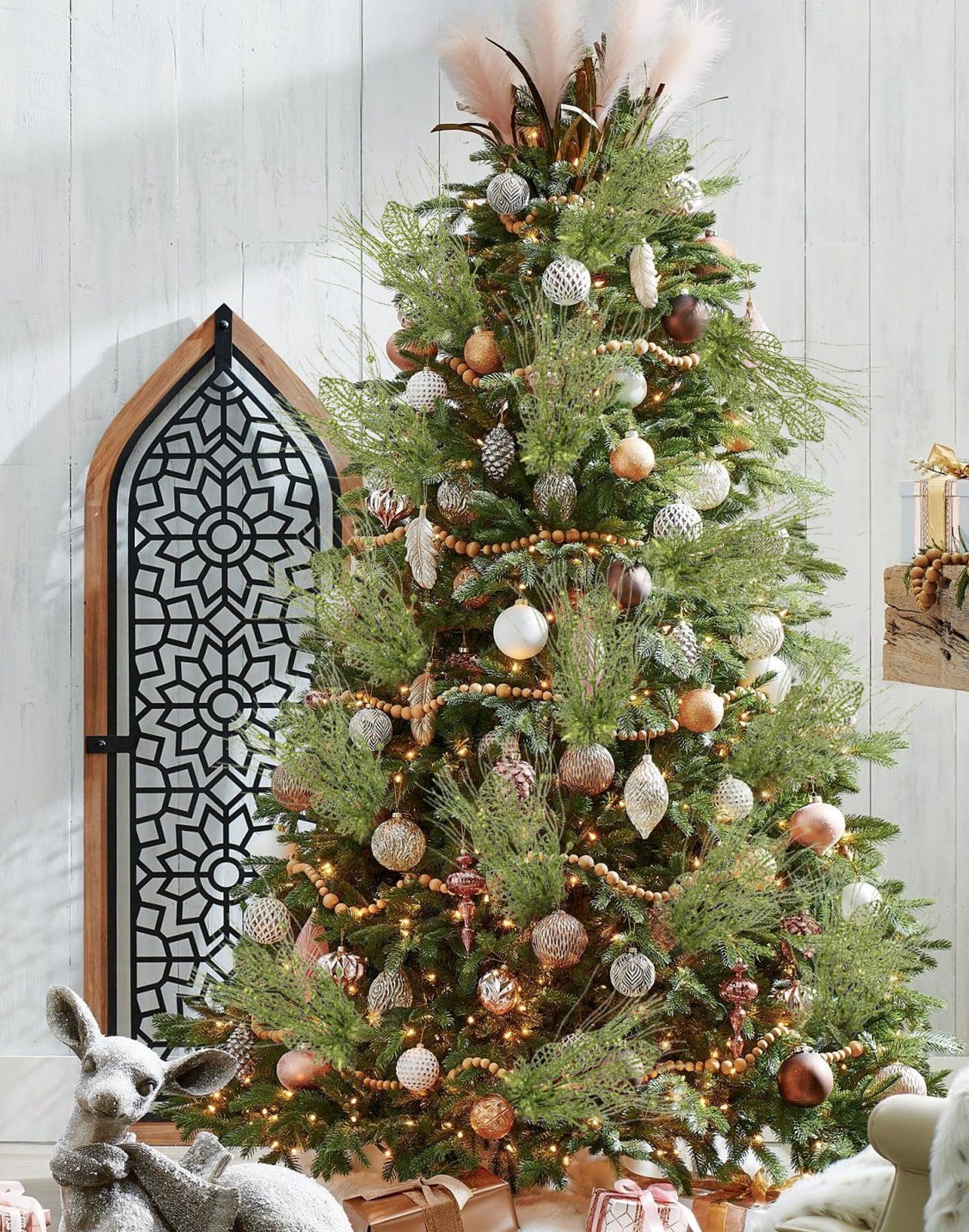 IPOPU 18 Pcs Christmas Tree Picks and Sprays, Green Giltter Berry Flowers Stems 17.7" Artificial Curly Willow Branches for Xmas Wreath Decorations Vase Filler Holiday Centerpieces (Green)