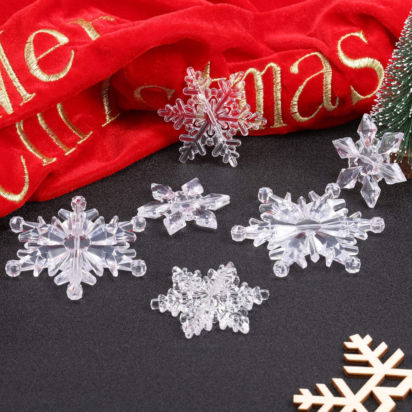 Boao 70 Pcs Crystal Snowflake Hanging Ornaments Clear Acrylic Christmas Tree Ornaments with Drop Pendants for Winter Snow Xmas Holiday Iced Party Decorations(Transparent)