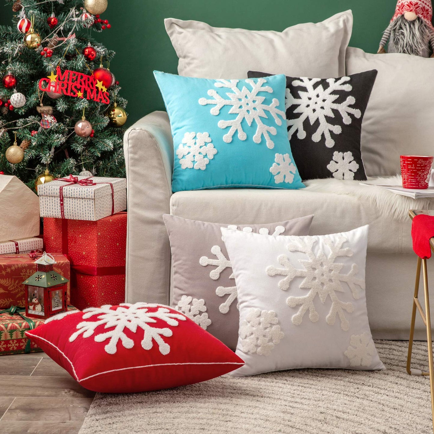 MIULEE Pack of 2 Christmas Decorative Snowflake Throw Pillow Covers Canvas Embroidery Winter Cushion Cases Holiday Decor Soft Pillowcases for Winter Couch Sofa Bedroom Car（Red, 18x18in）