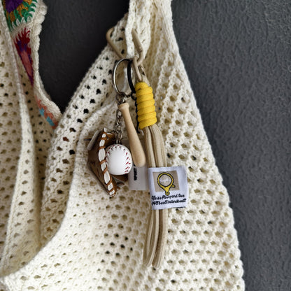 Baseball Keychain Bagpack Pendant Decorations with Mini Leather baseball Bat Keychain Sports Souvenir Favors,Gifts for Athletes (baseball)