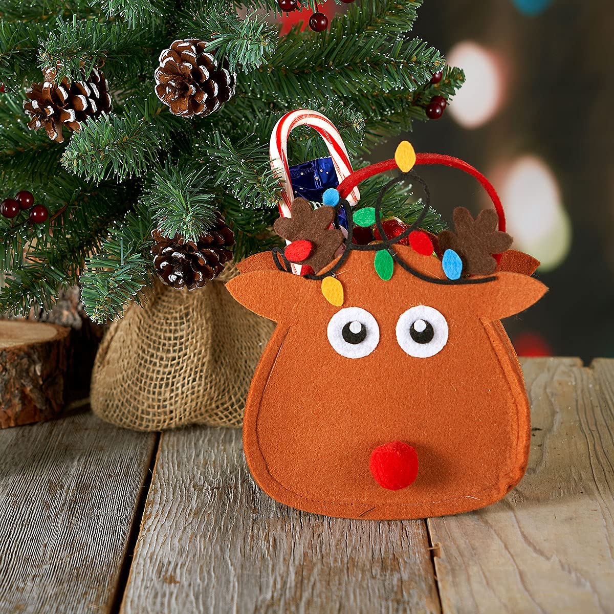 Reindeer Felt Christmas Treat Bags, Set of 6 Small Gift Bags, 5.25 inch by 6.75 inch, for Children Holiday Parties Teachers Decorations