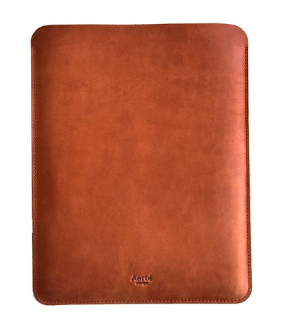 Aartedesign Genuine Vintage Leather Sleeve case for 13-inch MacBook Air/Pro 2018-2026 M1 M2 M3 M4 / 13 MacBook Pro M1 M2 M3 M4 Max (2018-2026) (Vertical, Cognaq)